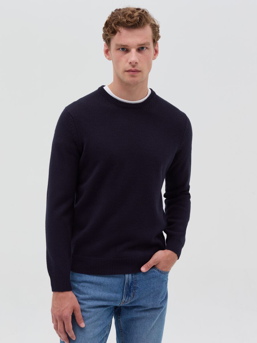 Round neck pullover_1