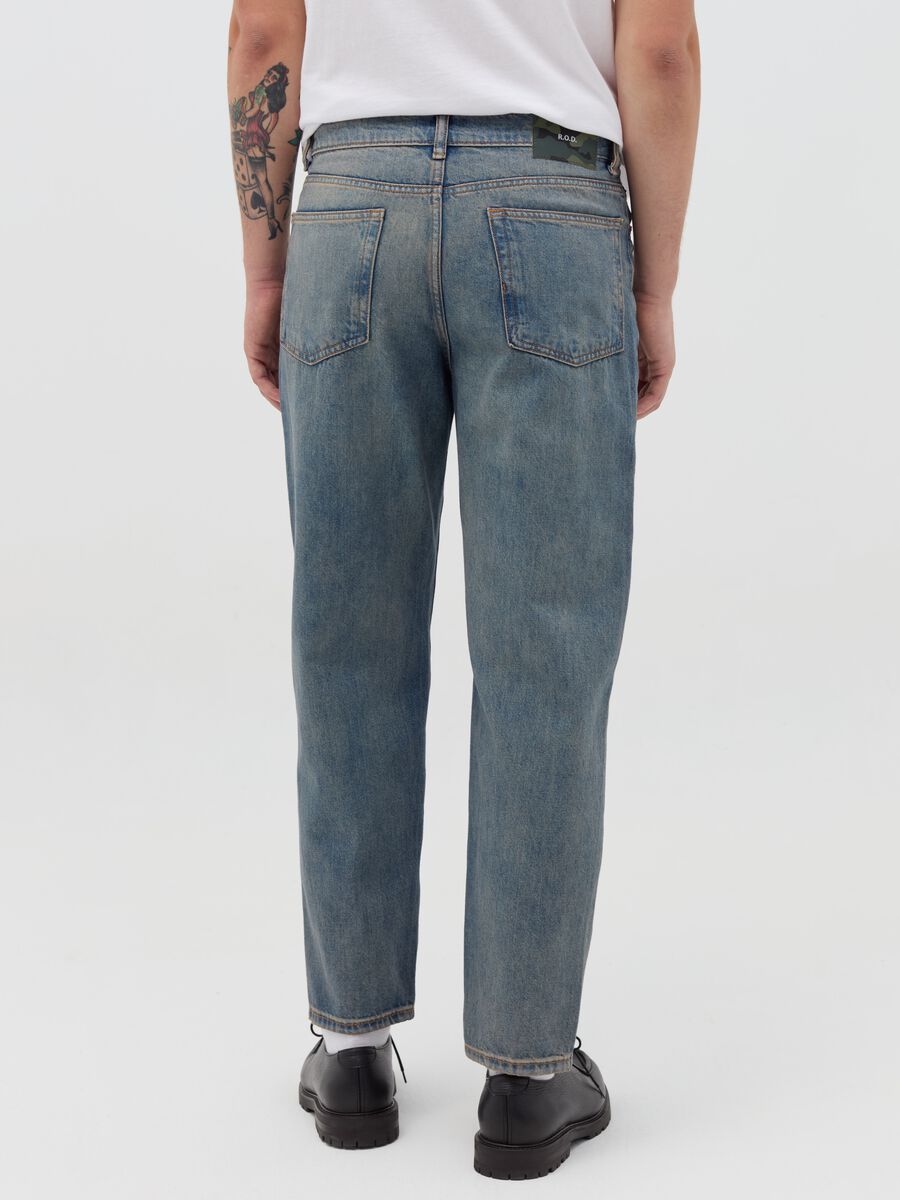 Balloon-fit acid-wash jeans_2