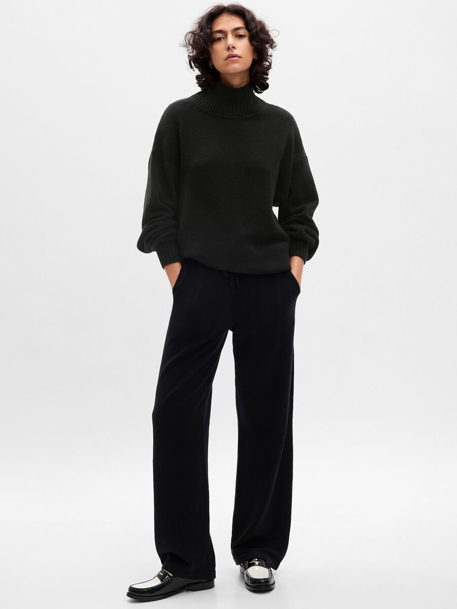 Oversized pullover with mock neck_0