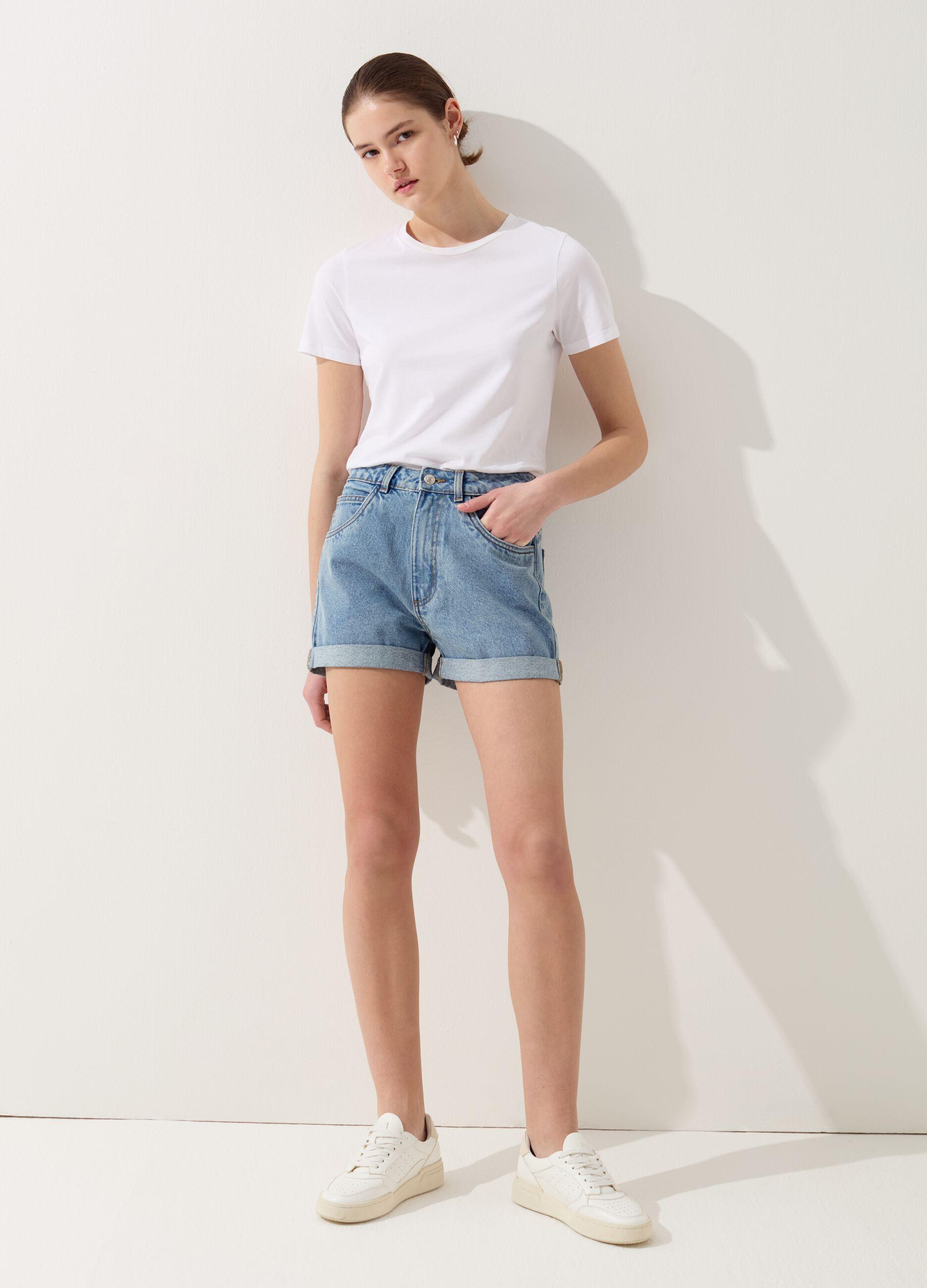Mum-fit shorts in denim