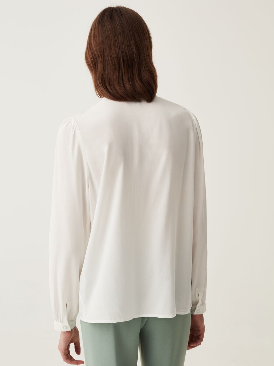 Long-sleeved blouse in viscose_2