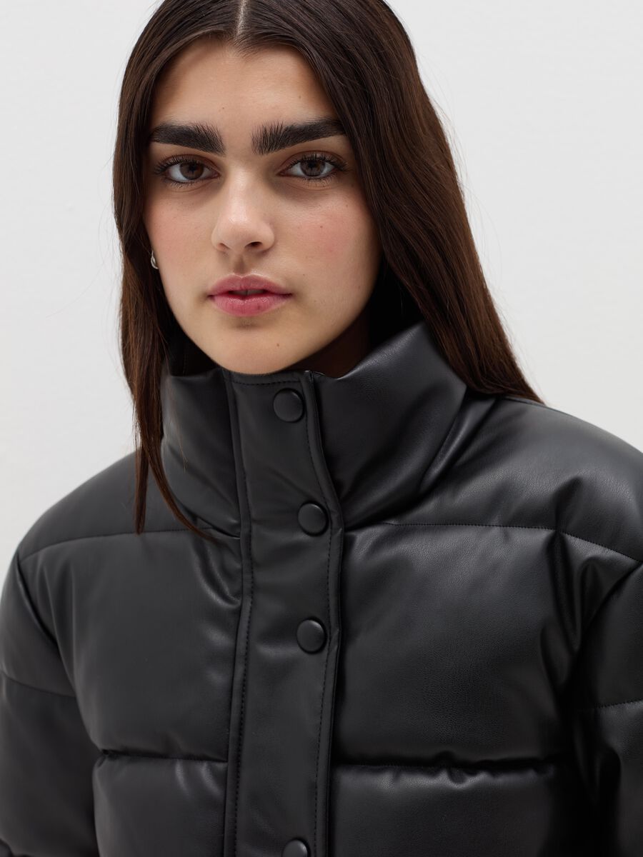 Glossy-effect crop down jacket with high neck_0