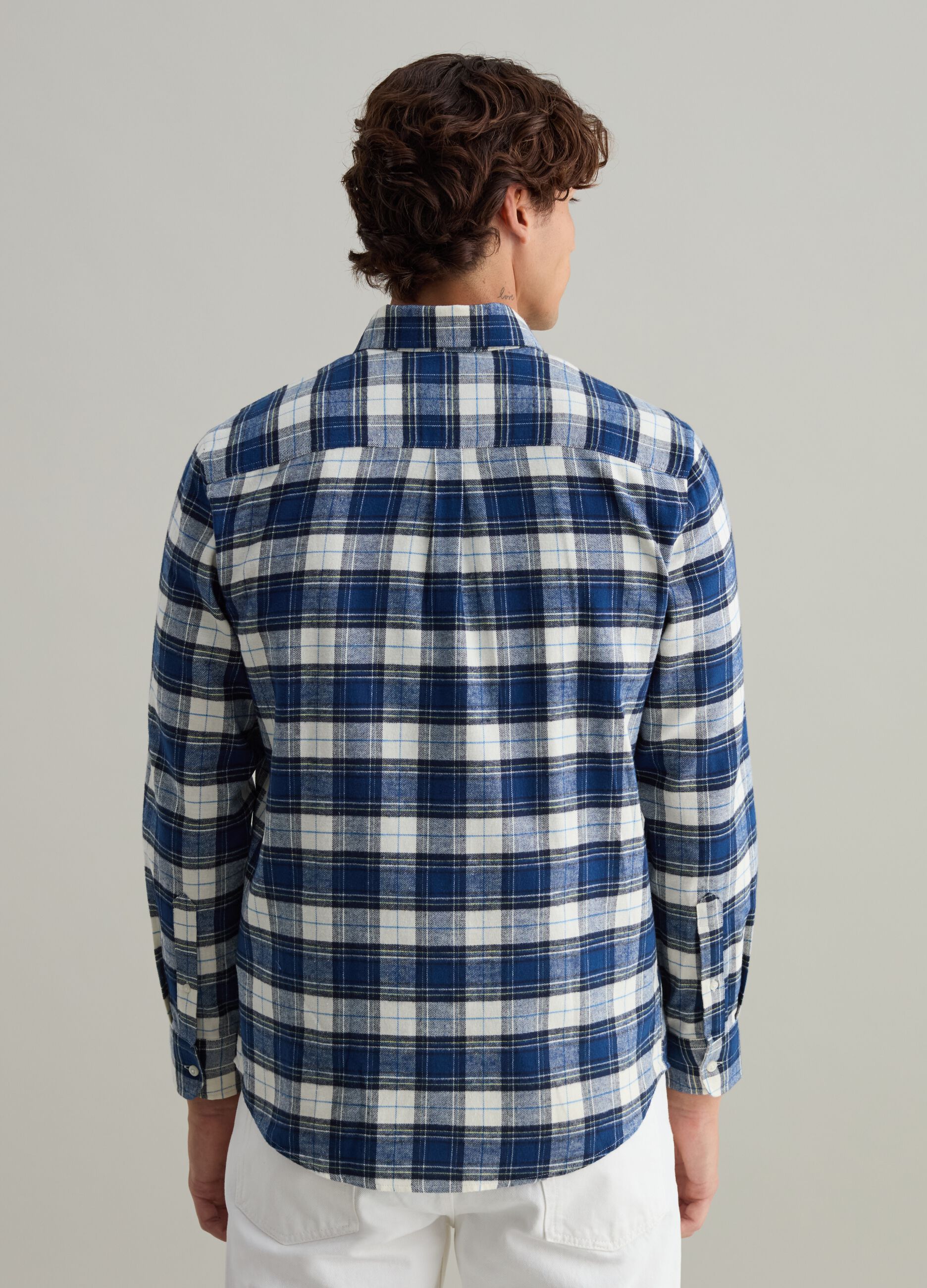 Flannel shirt with check pattern