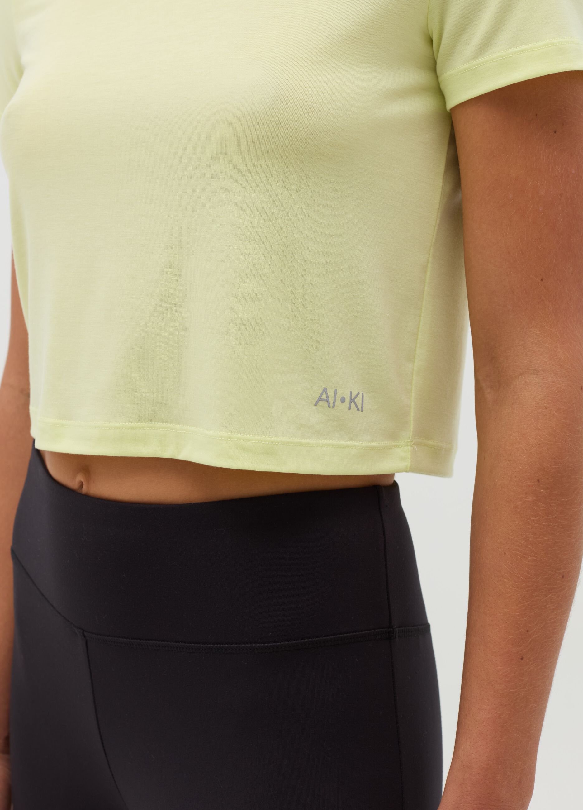 AI•KI crop T-shirt