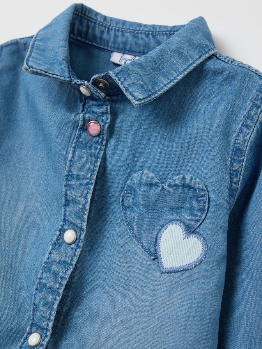 Denim shirt with hearts patch_2