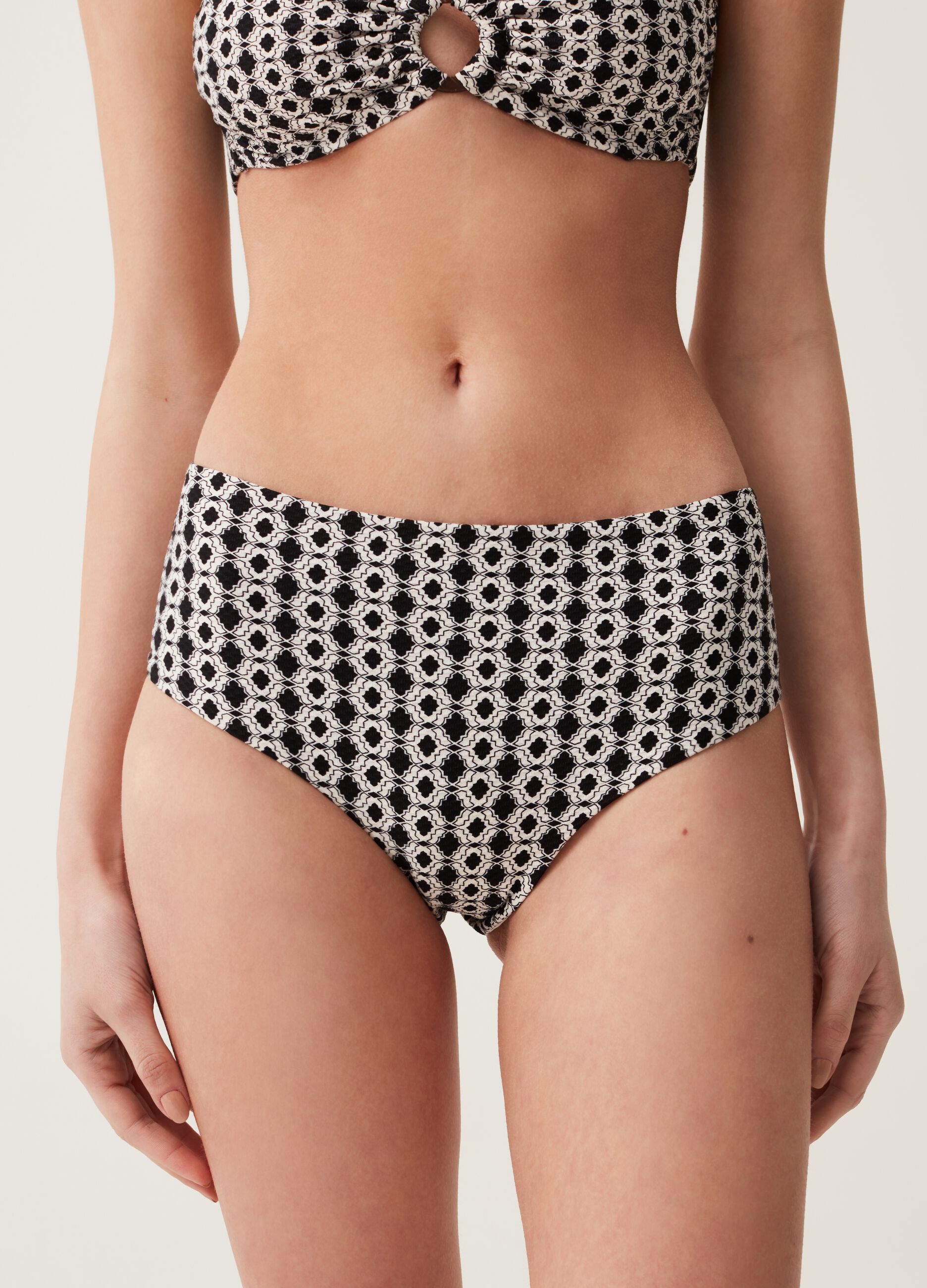 High-rise bikini shorts with all-over print