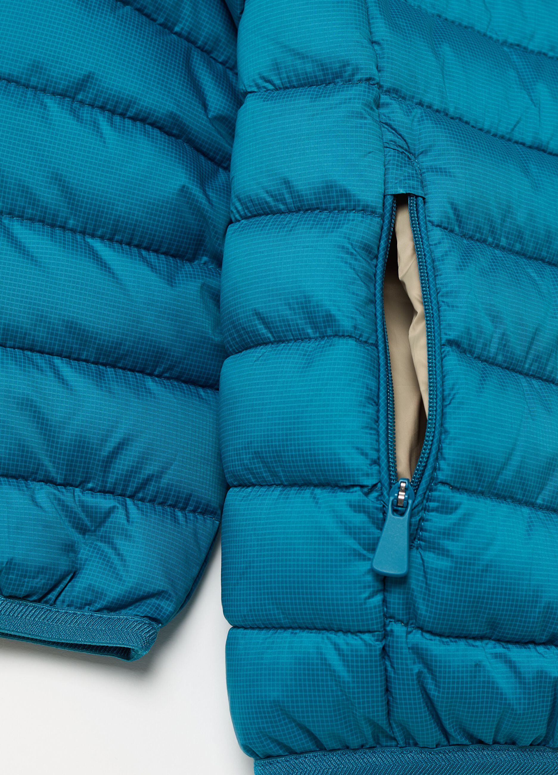 Ultralight down jacket with ripstop weave