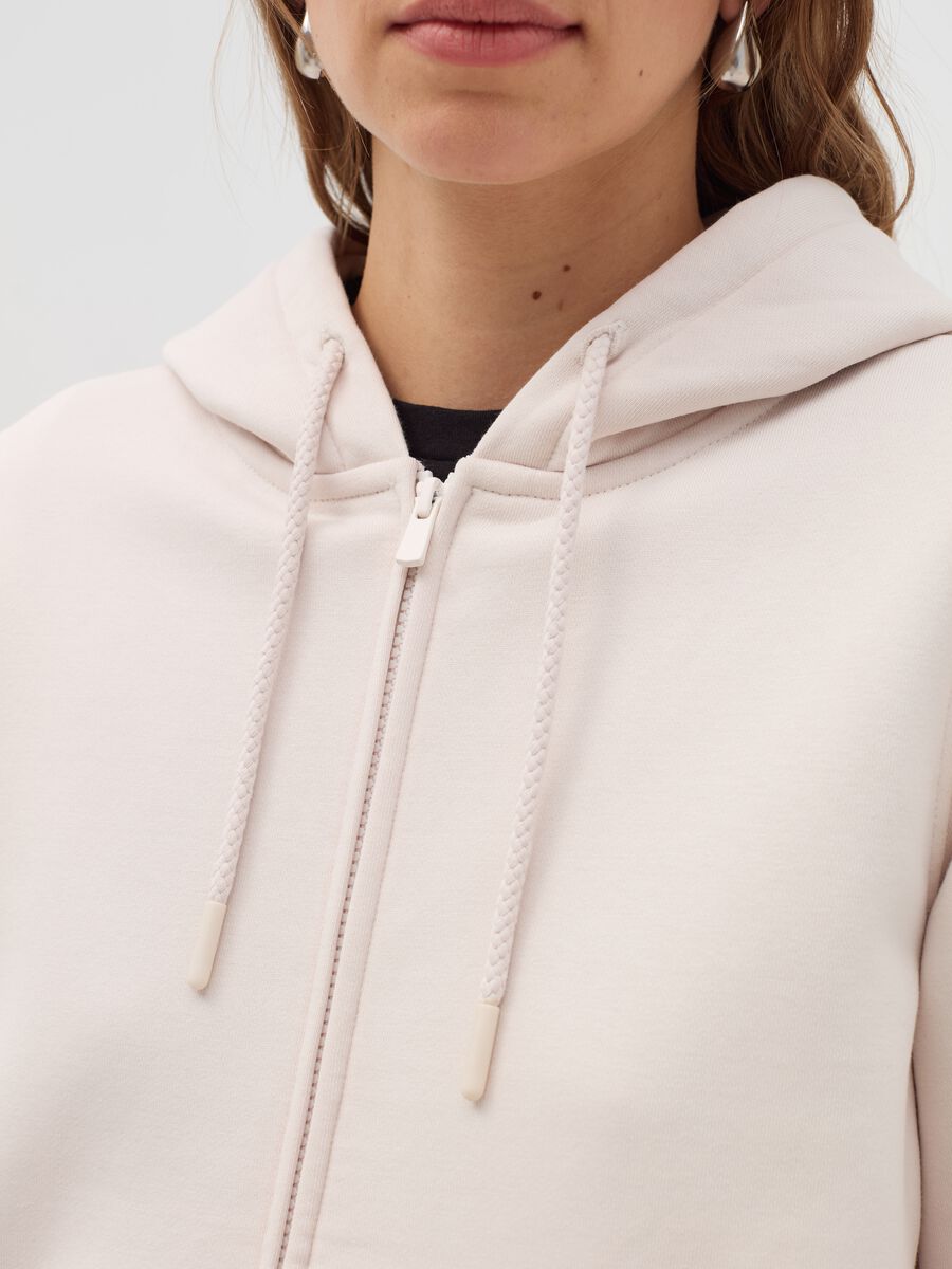 Essential sweatshirt with hood_3