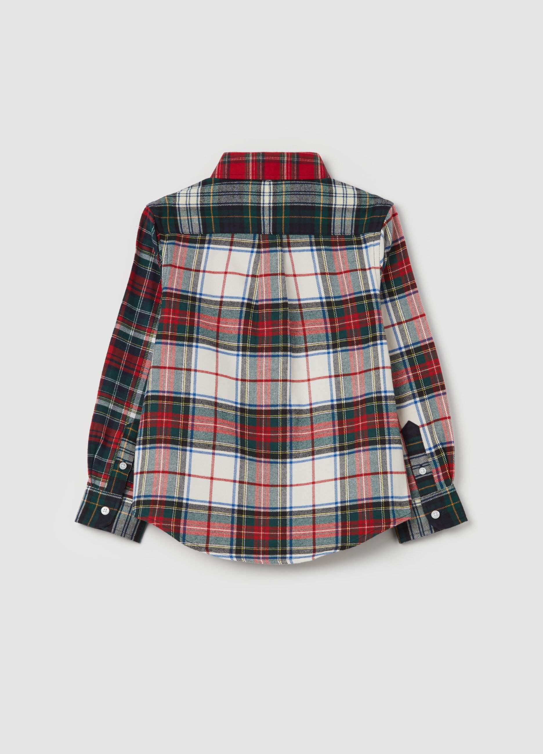 Flannel shirt with tartan pattern