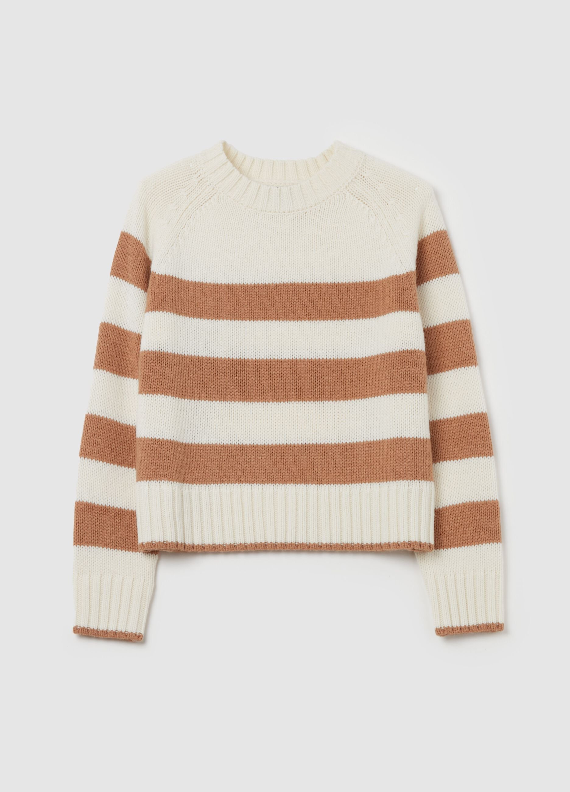 Striped pullover with raglan sleeves