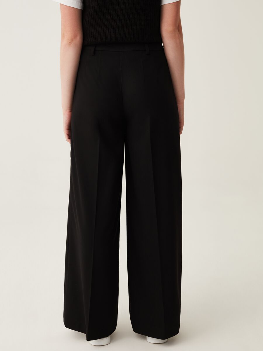 Wide-leg trousers with darts_2