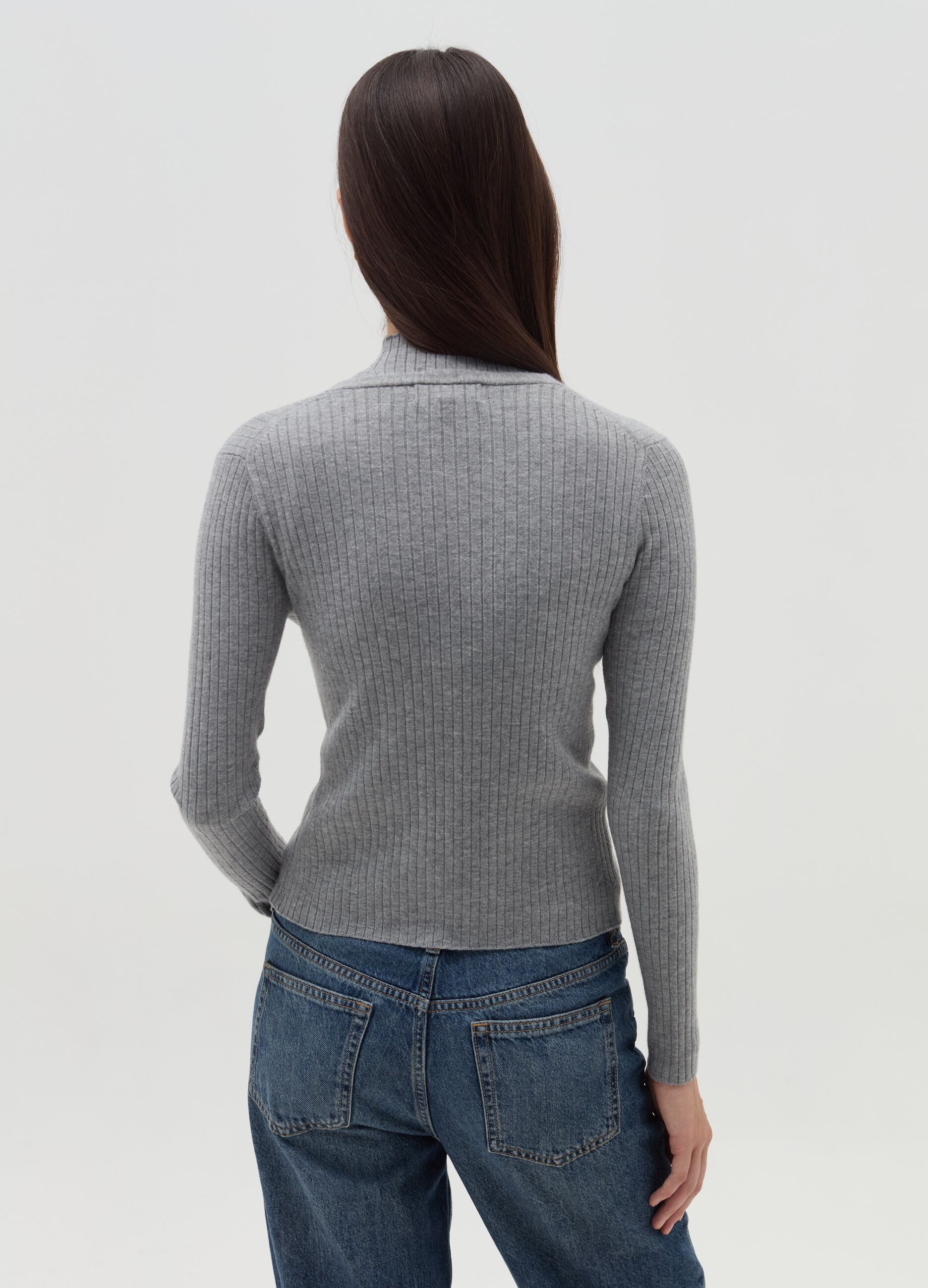 Flat-rib cardigan with V neck