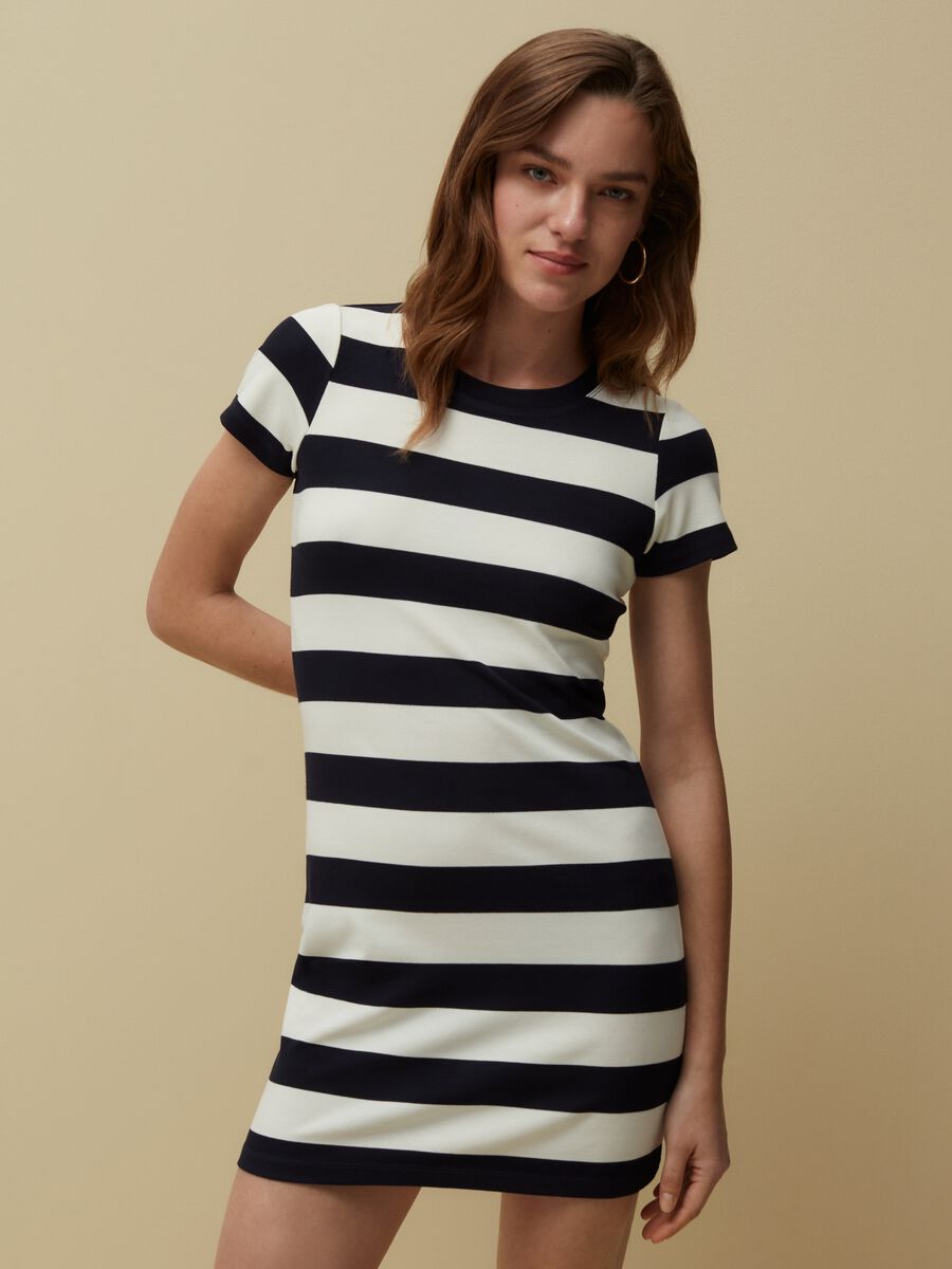 Short dress with stripes_1