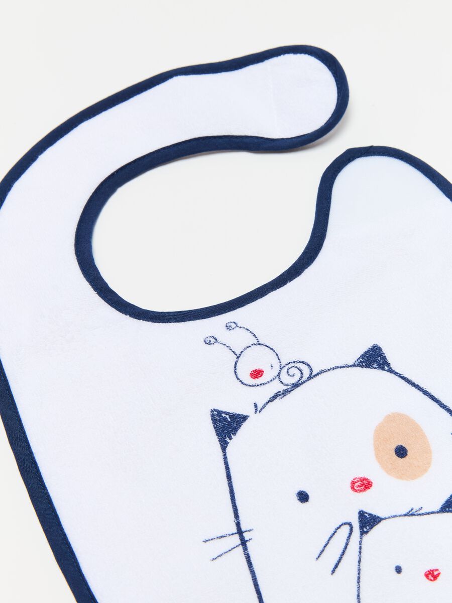 Two-pack bibs with PEVA backing and animals_3