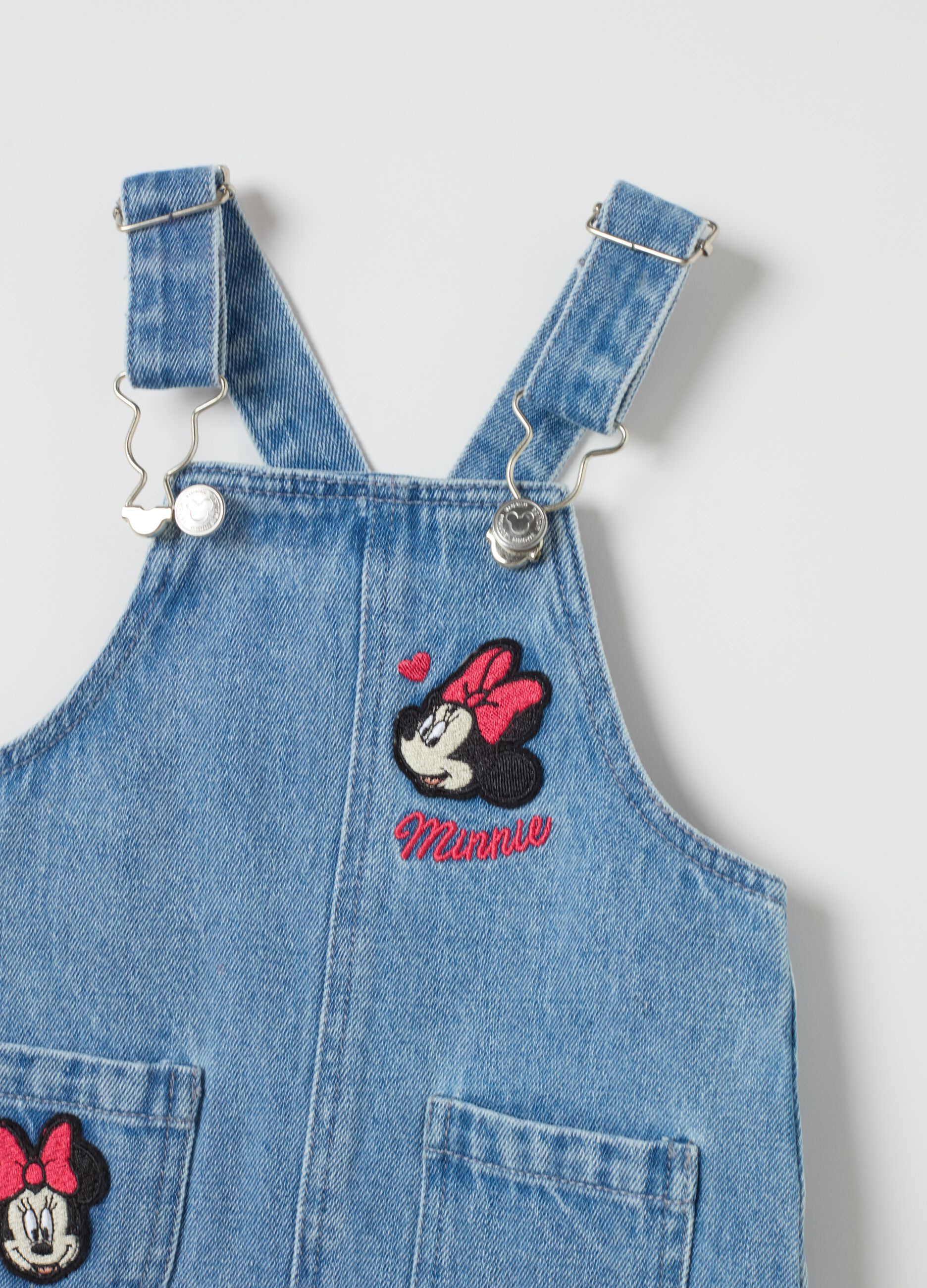 Salopette gonna in denim con patch Minnie