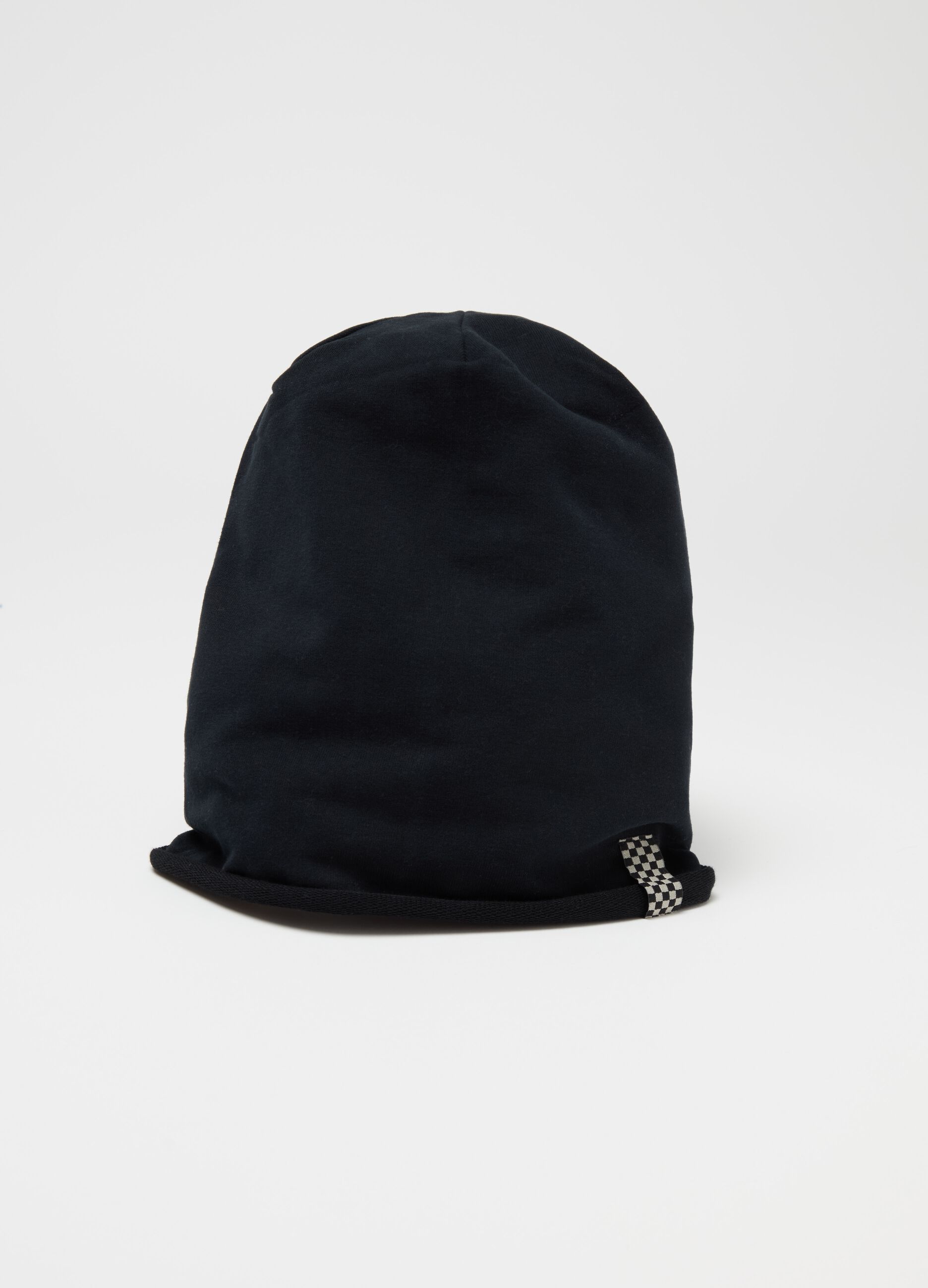 Solid colour hat in French terry