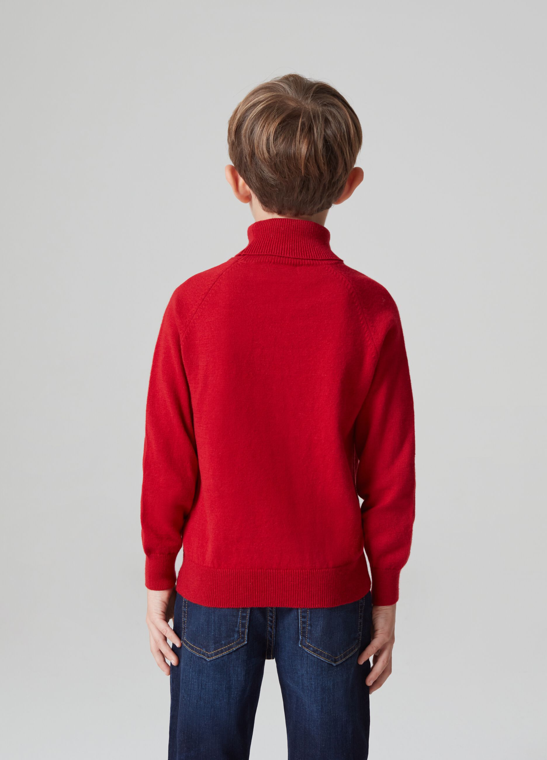 Turtleneck jumper with raglan sleeves