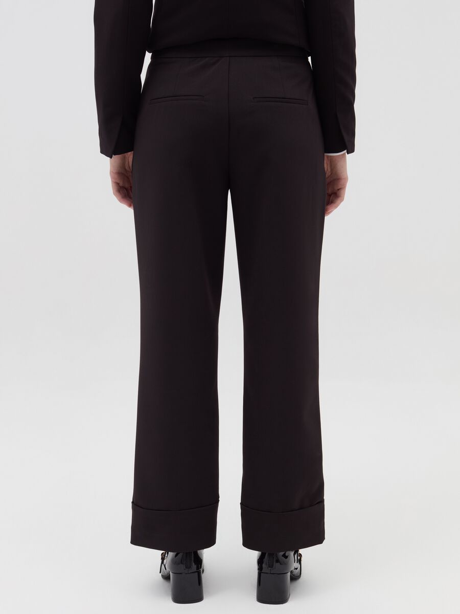 Straight-fit trousers with turn ups_2