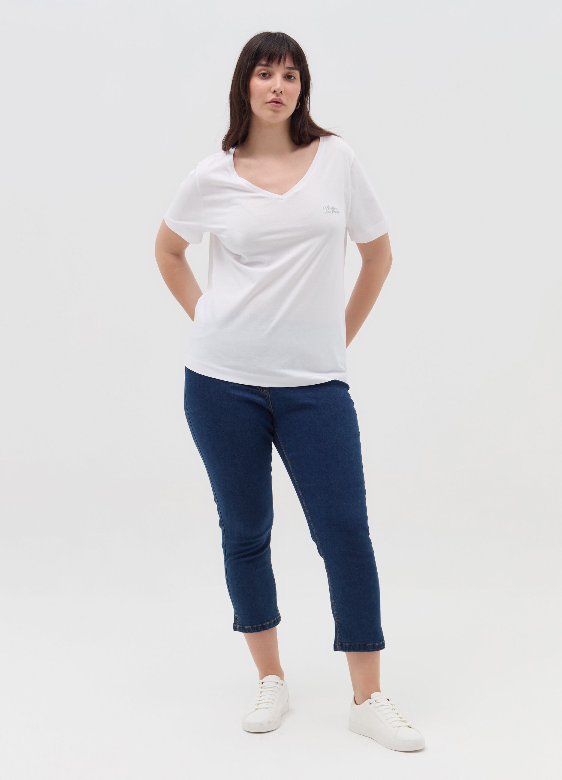 Curvy T-shirt with lurex embroidery