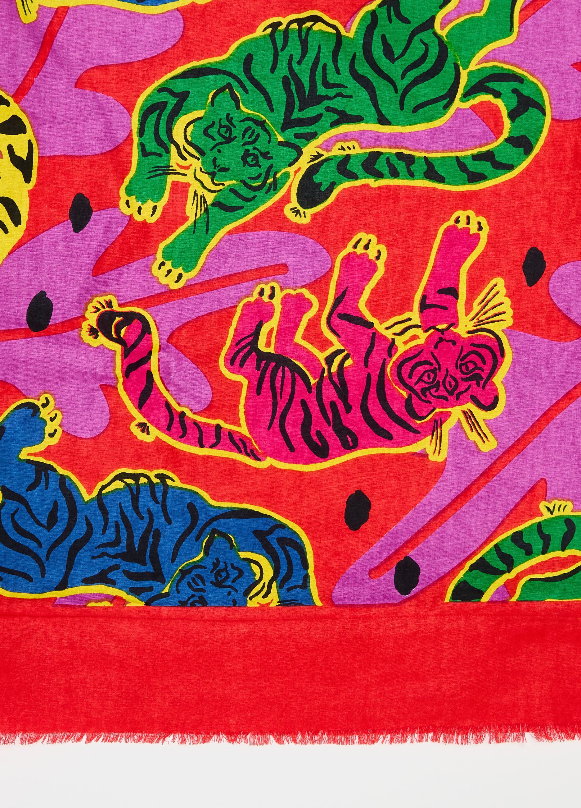 Beach towel with multicoloured tigers print