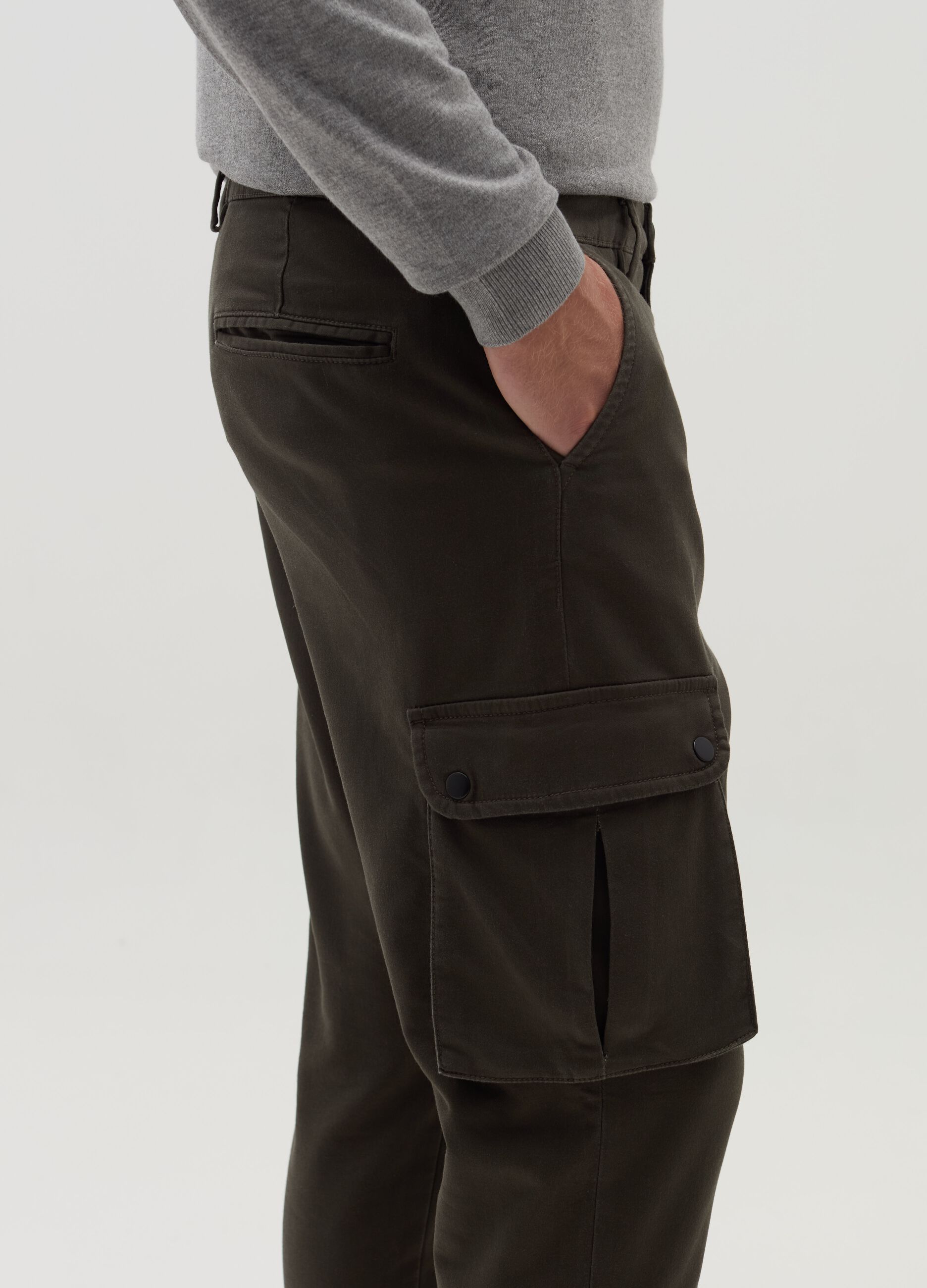 Pantalone cargo in cotone stretch