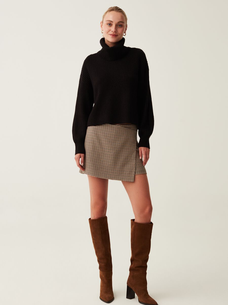 Ribbed pullover with high ring neck_1