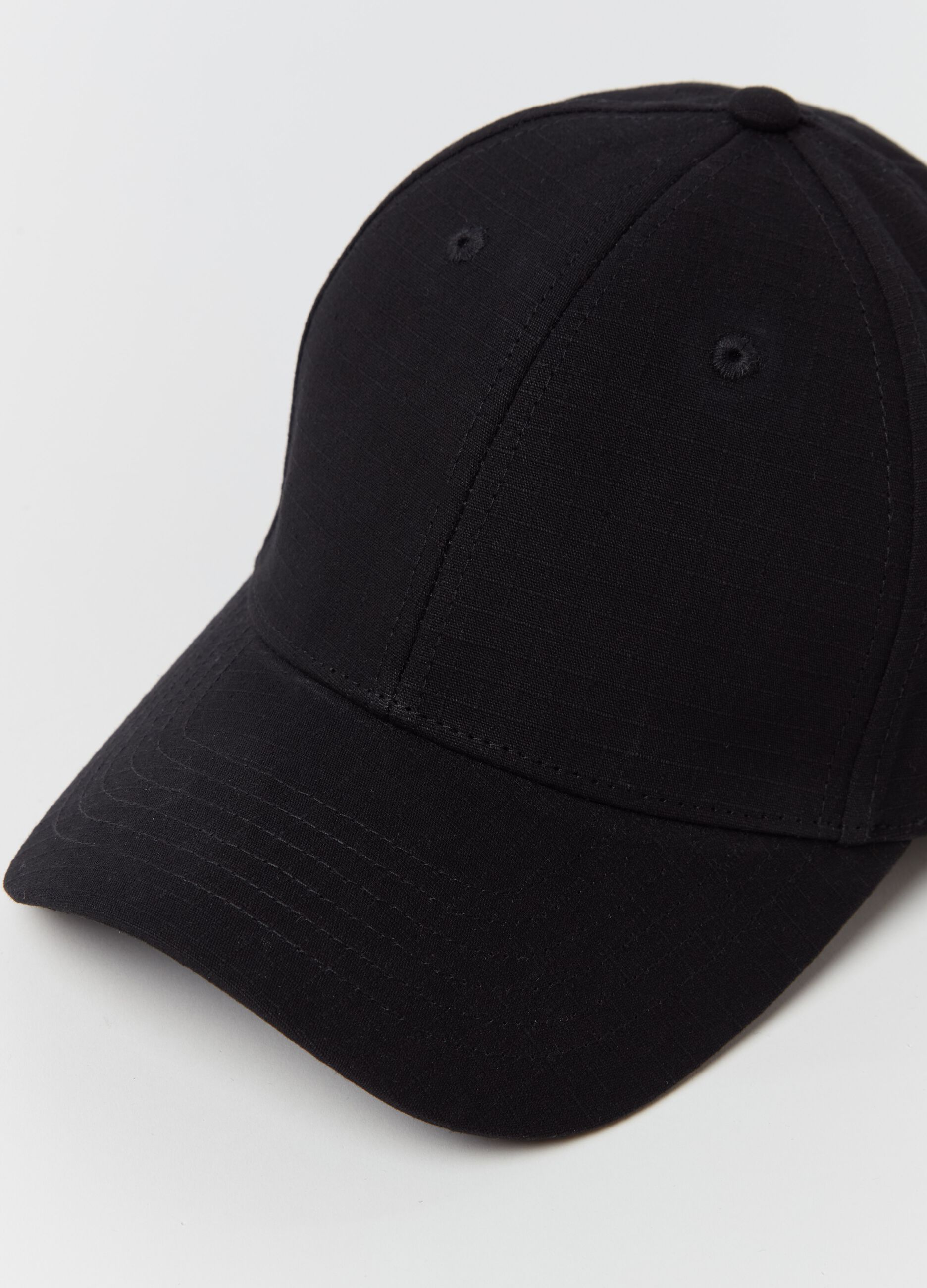 Baseball cap with ripstop weave