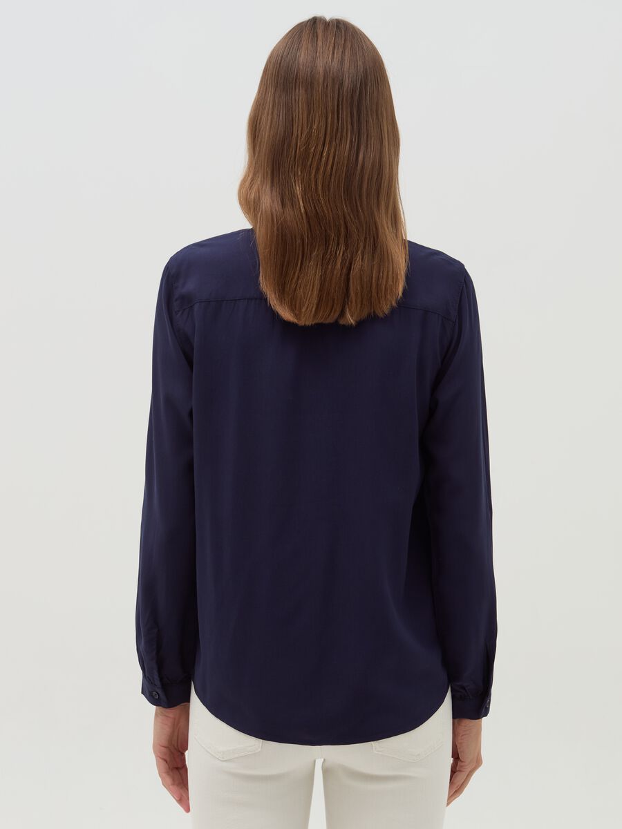 Shirt with pleated detail_2