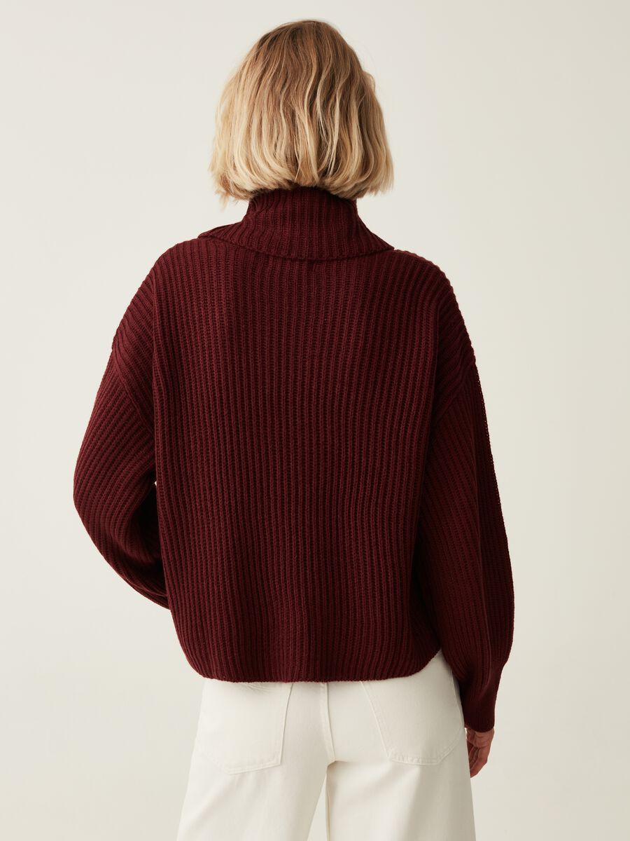 Ribbed pullover with high ring neck_2