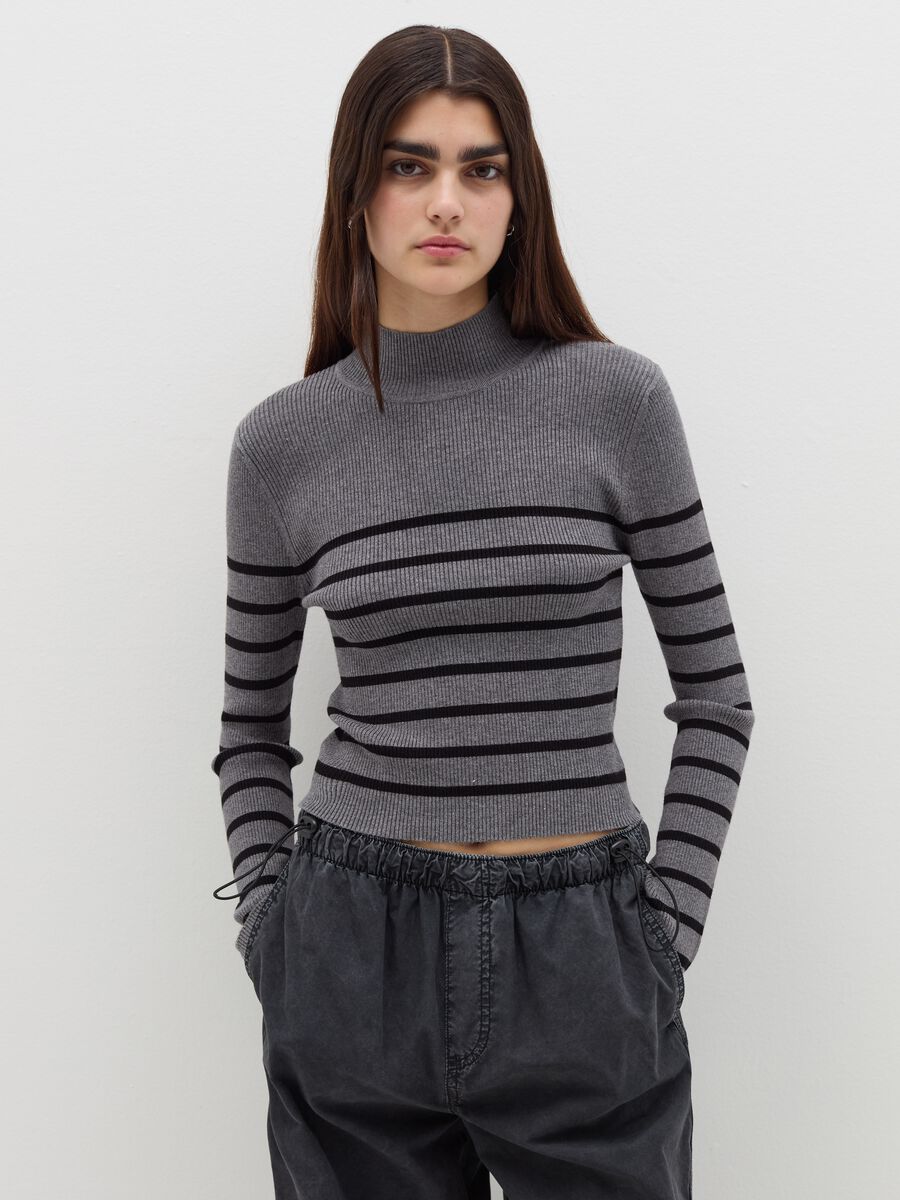 Pullover with striped mock neck_1