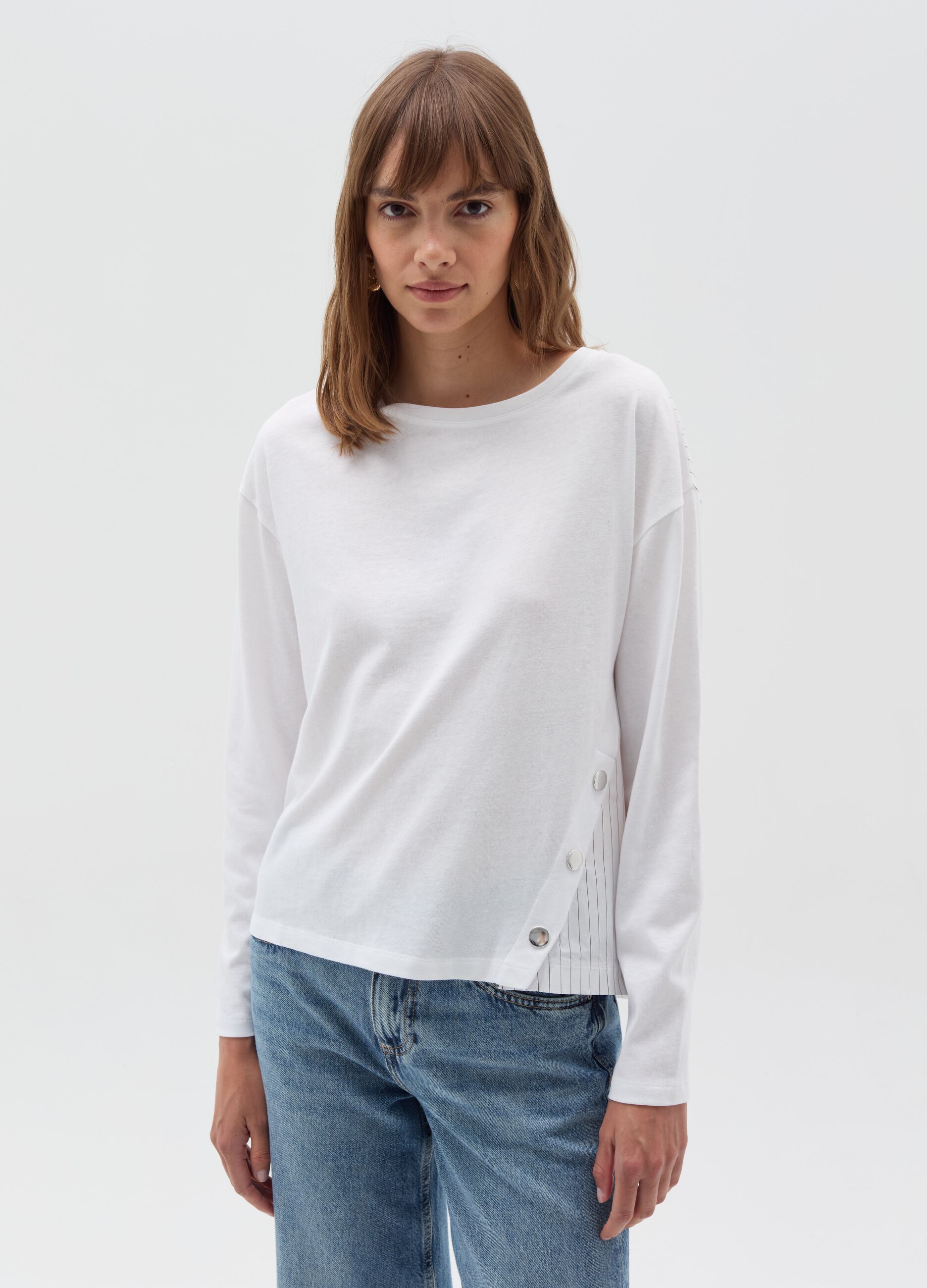 Long-sleeved T-shirt with striped inserts