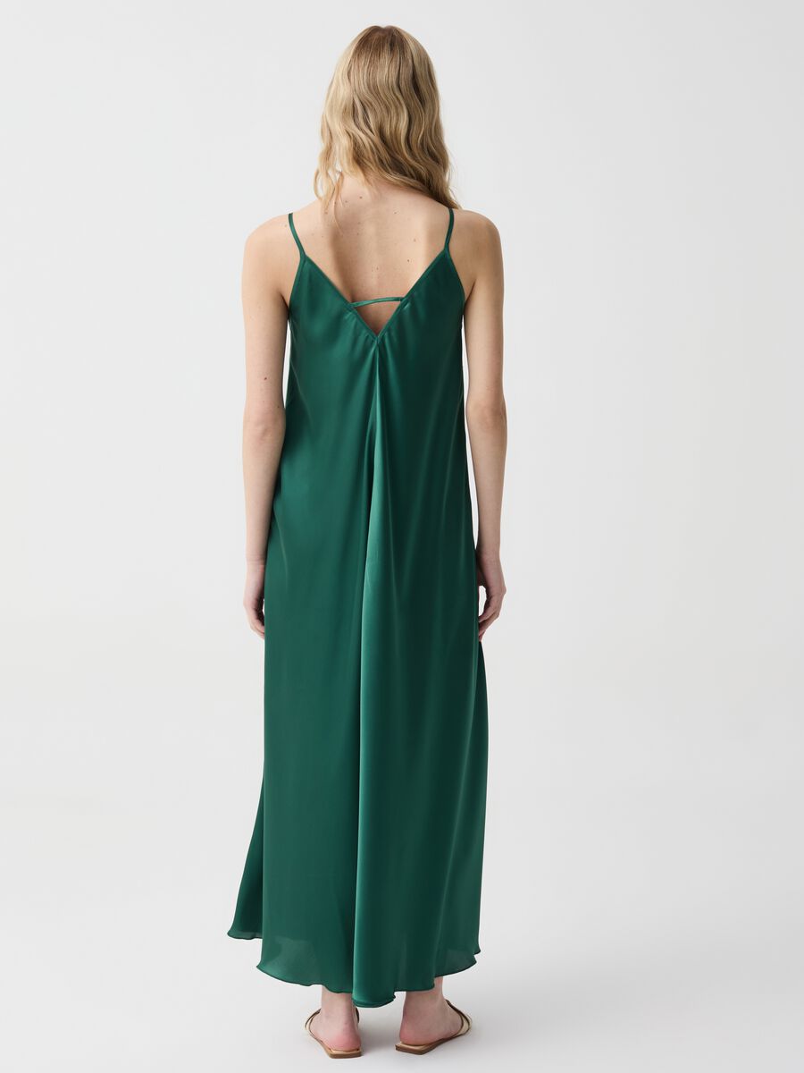 Long dress in satin with spaghetti straps_2