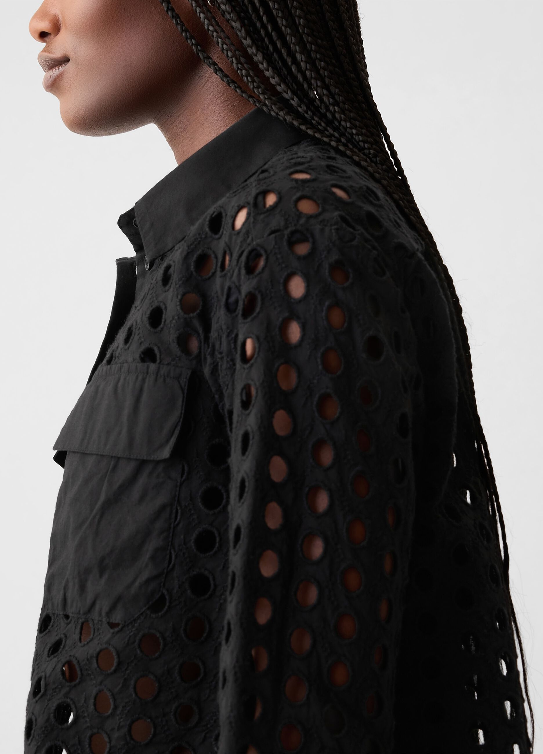 Cropped shirt with openwork details