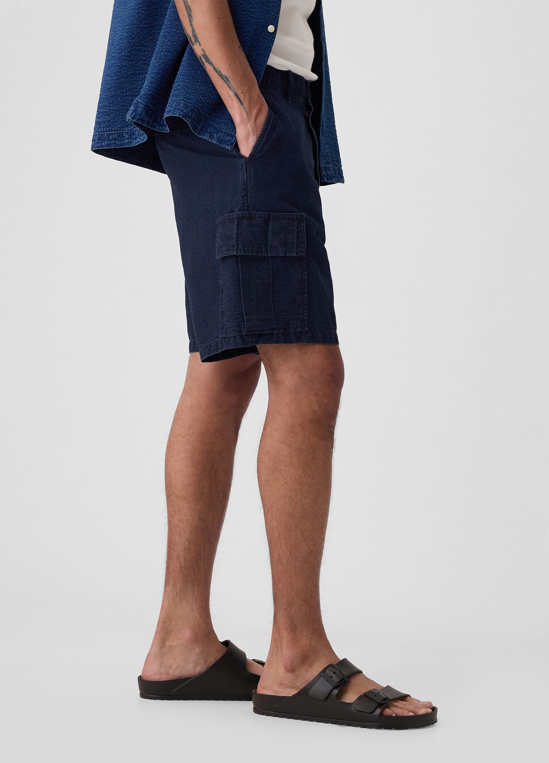 Cargo Bermuda shorts in linen and cotton