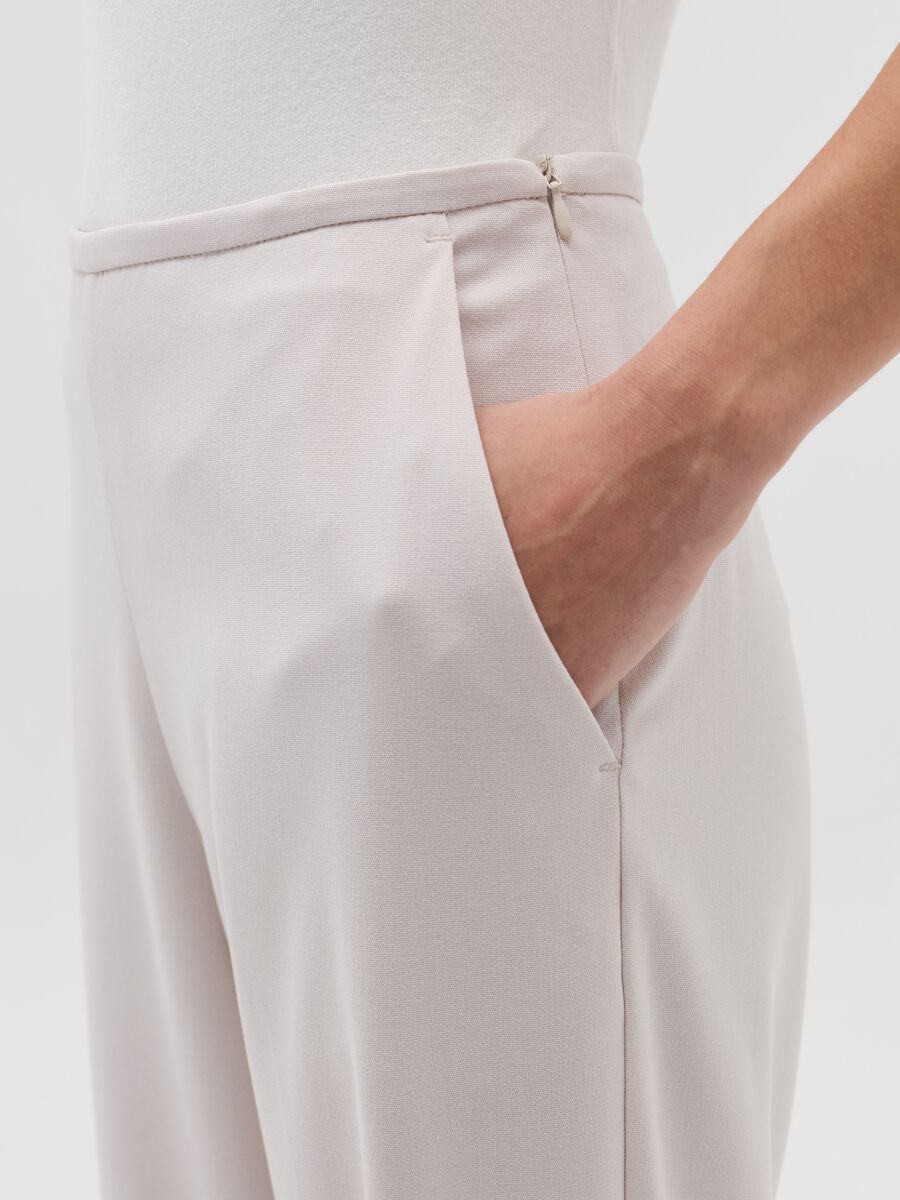 Straight-fit stretch trousers_3