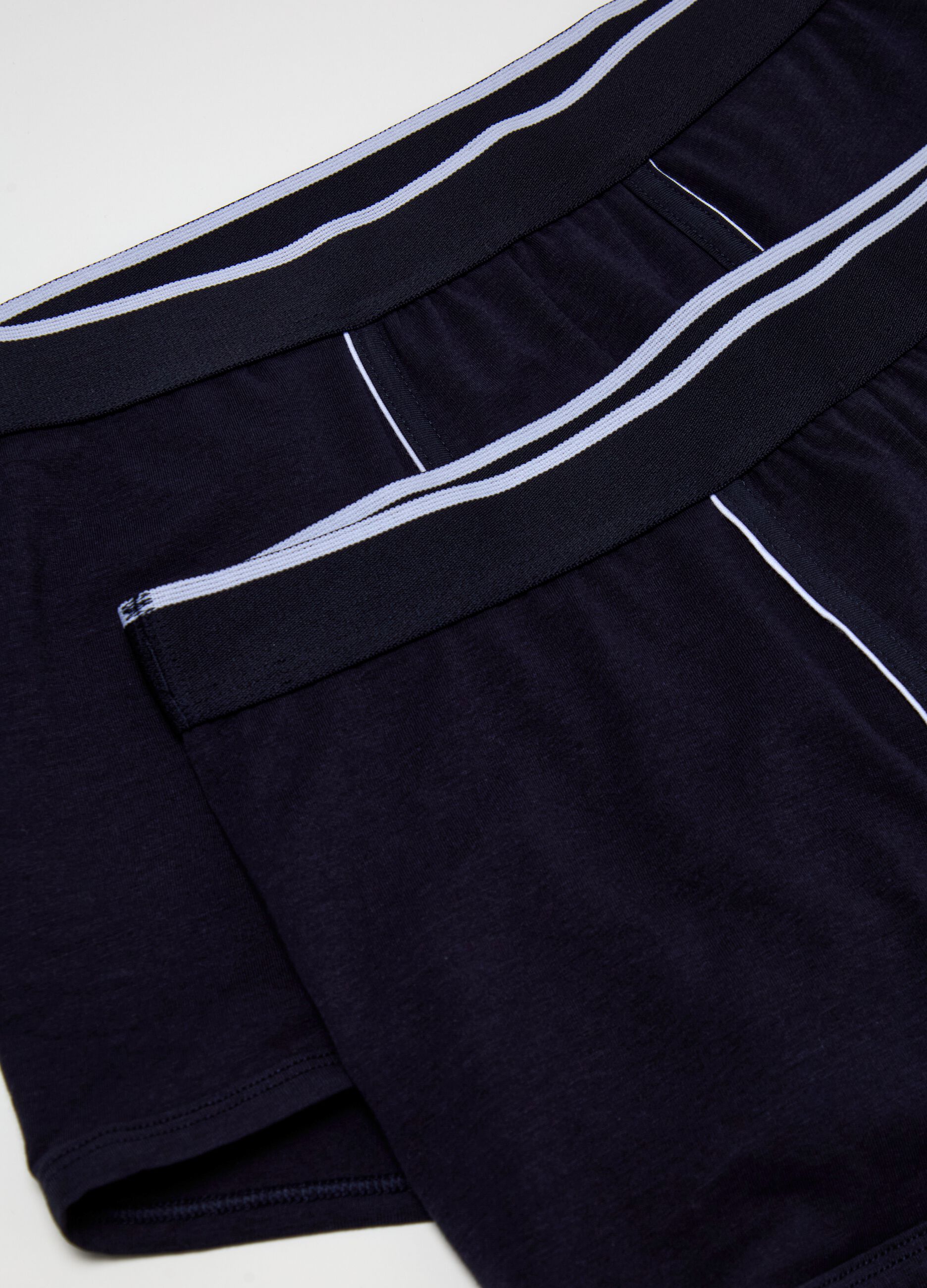 Two-pack boxer shorts with contrasting piping