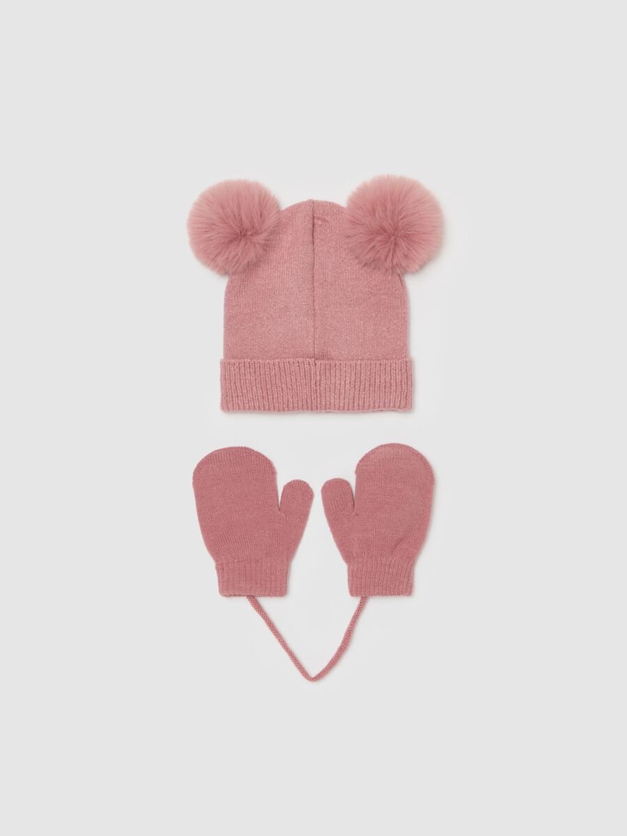 Hat and mittens set with Minnie Mouse embroidery_1