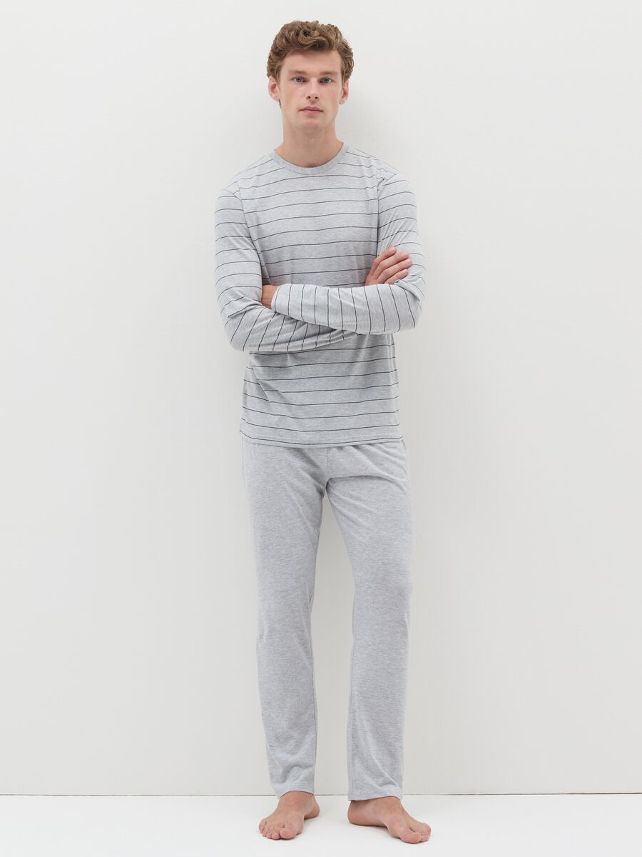 Long pyjamas with striped top_0