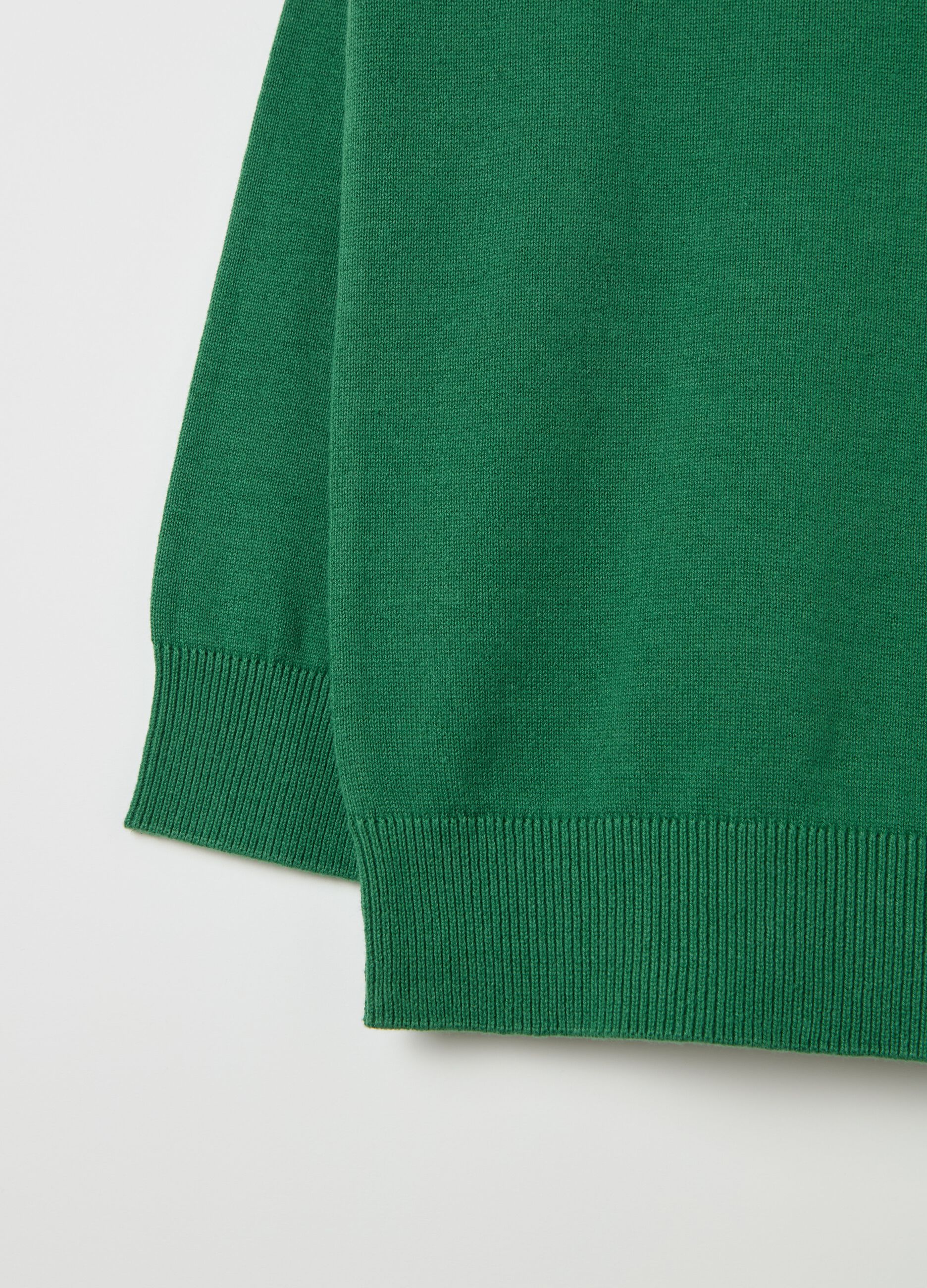 Cotton pullover with round neck