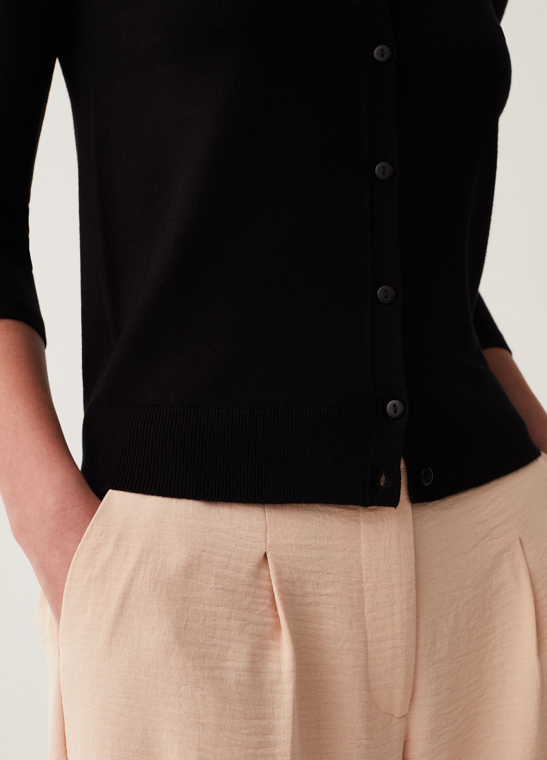 Cardigan with three-quarter sleeves and round neck