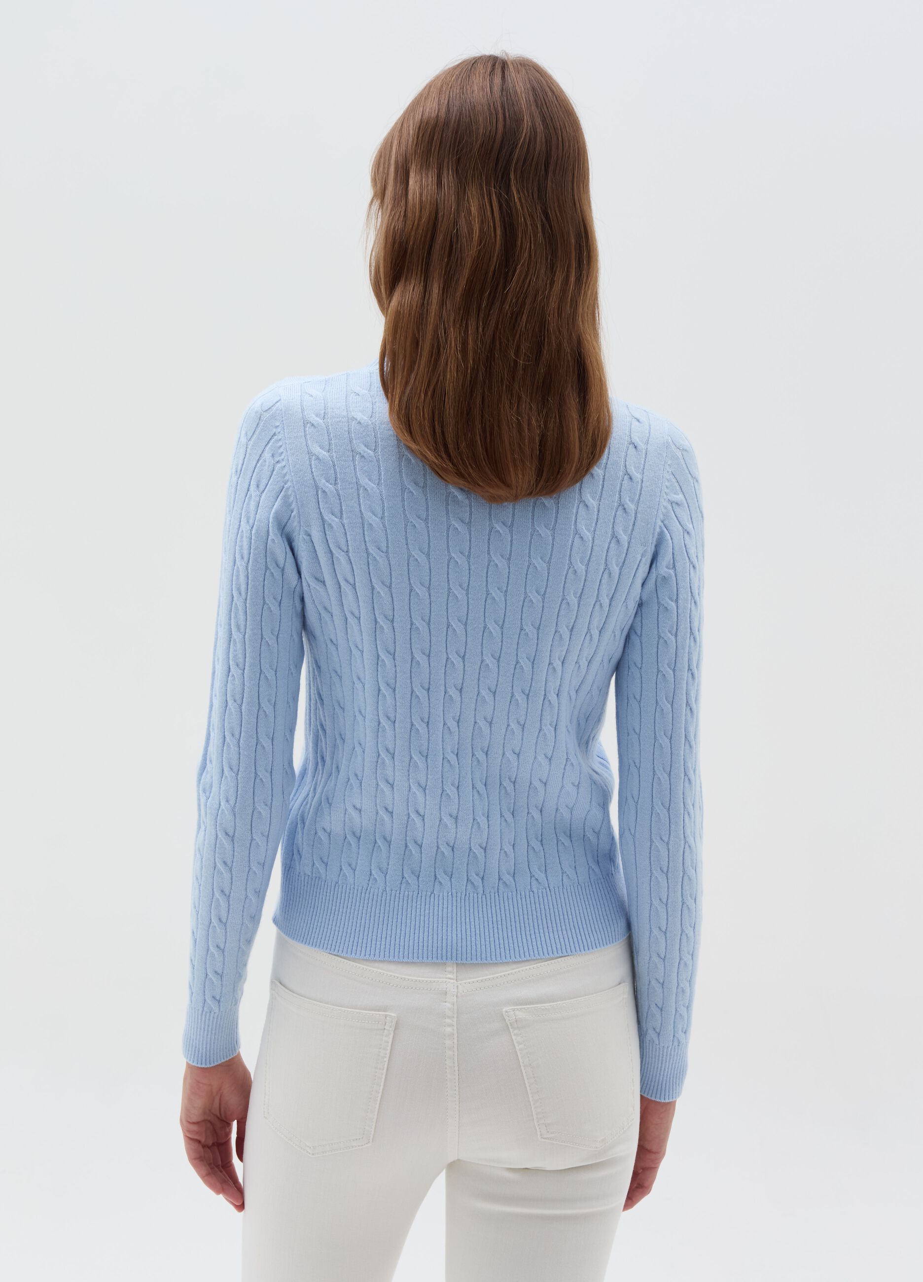 Ribbed pullover with cable-knit design