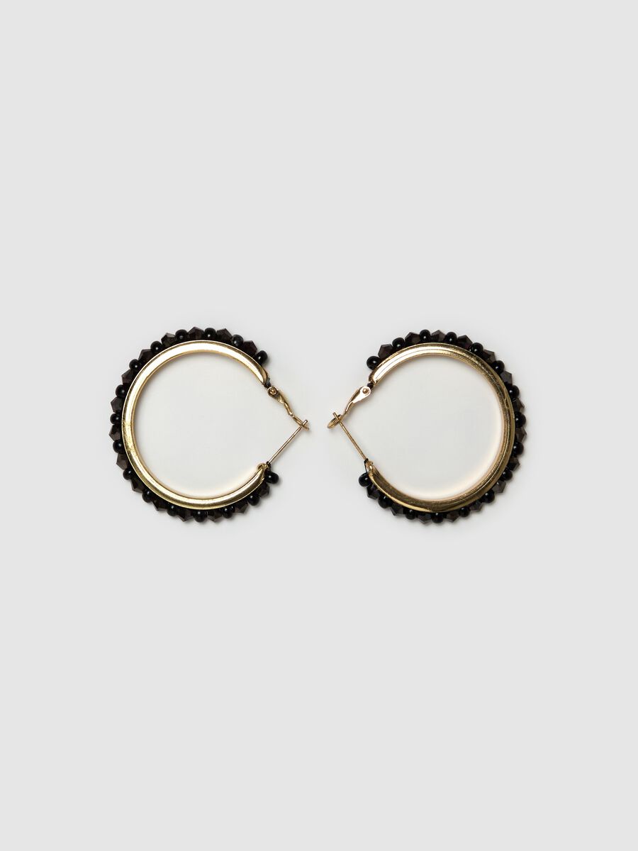 Hoop earrings with beads_0