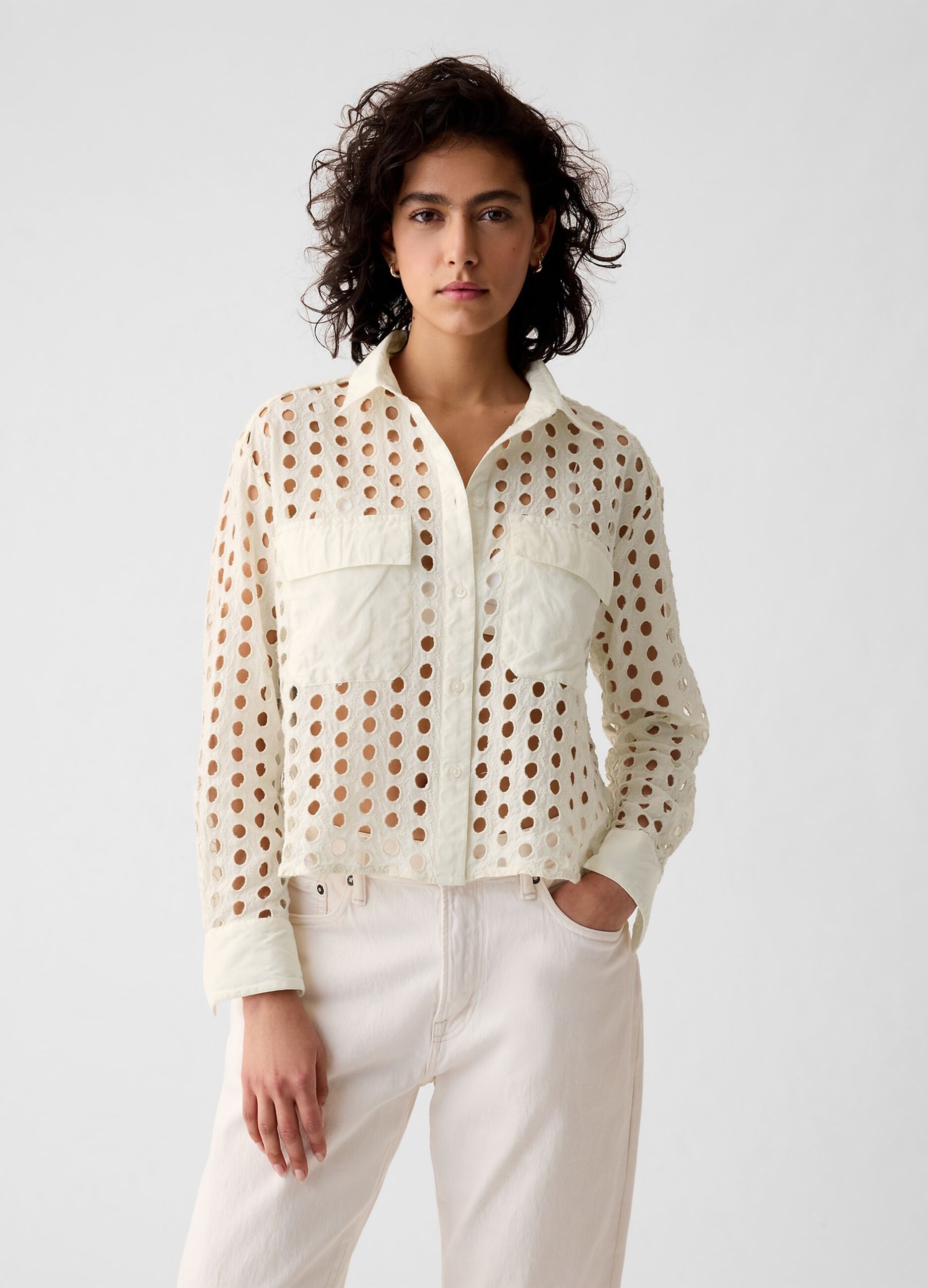 Cropped shirt with openwork details