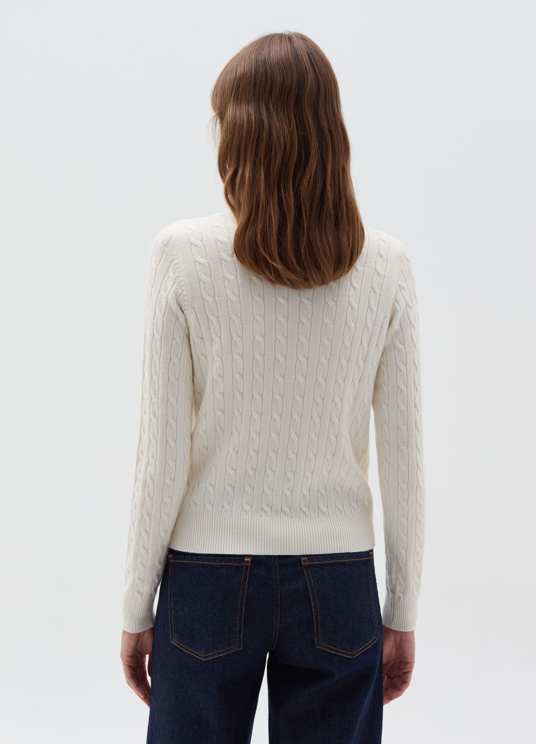 Ribbed pullover with cable-knit design