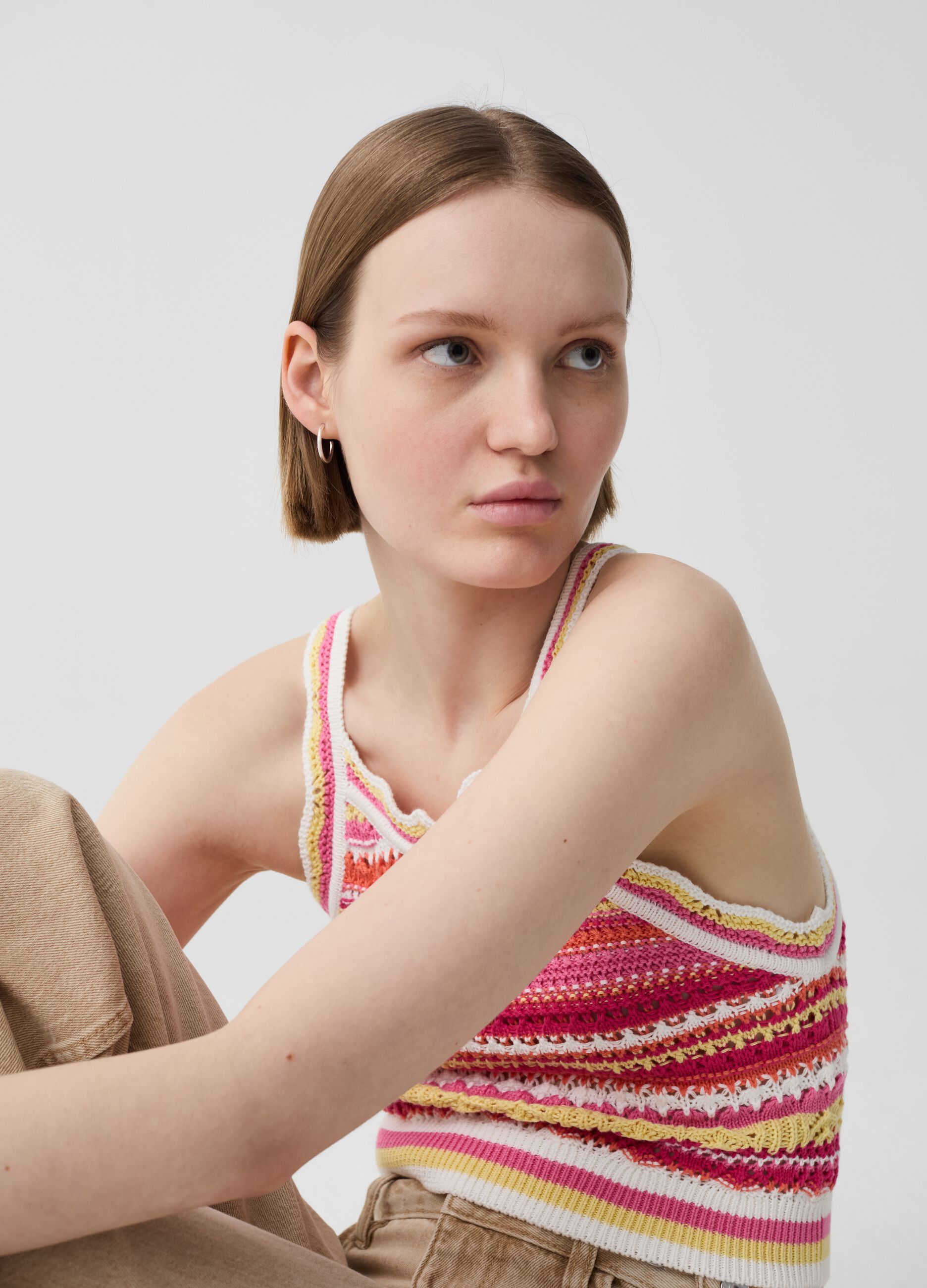 Crop top with multicoloured crochet