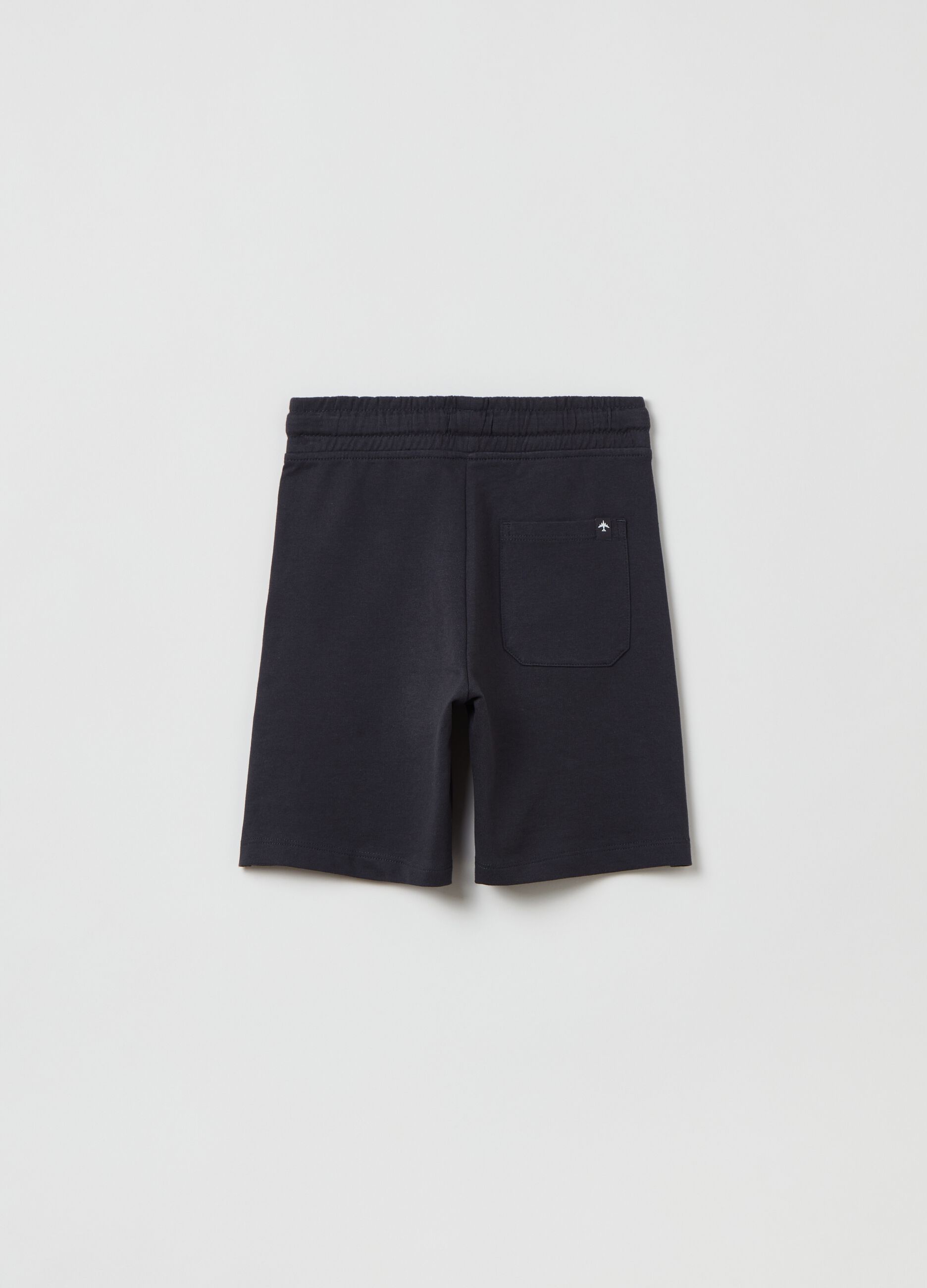 Fleece shorts with drawstring