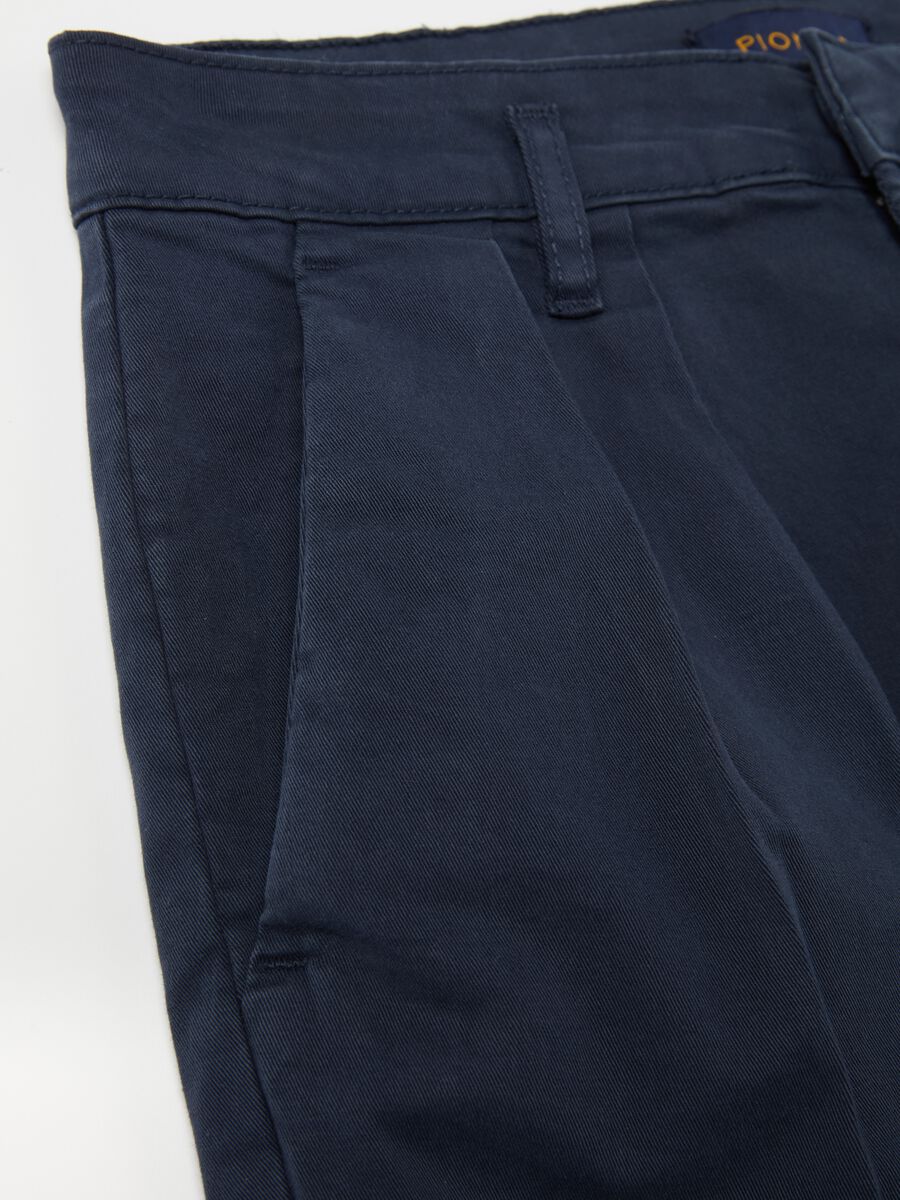 Pantalone chino con pinces_1