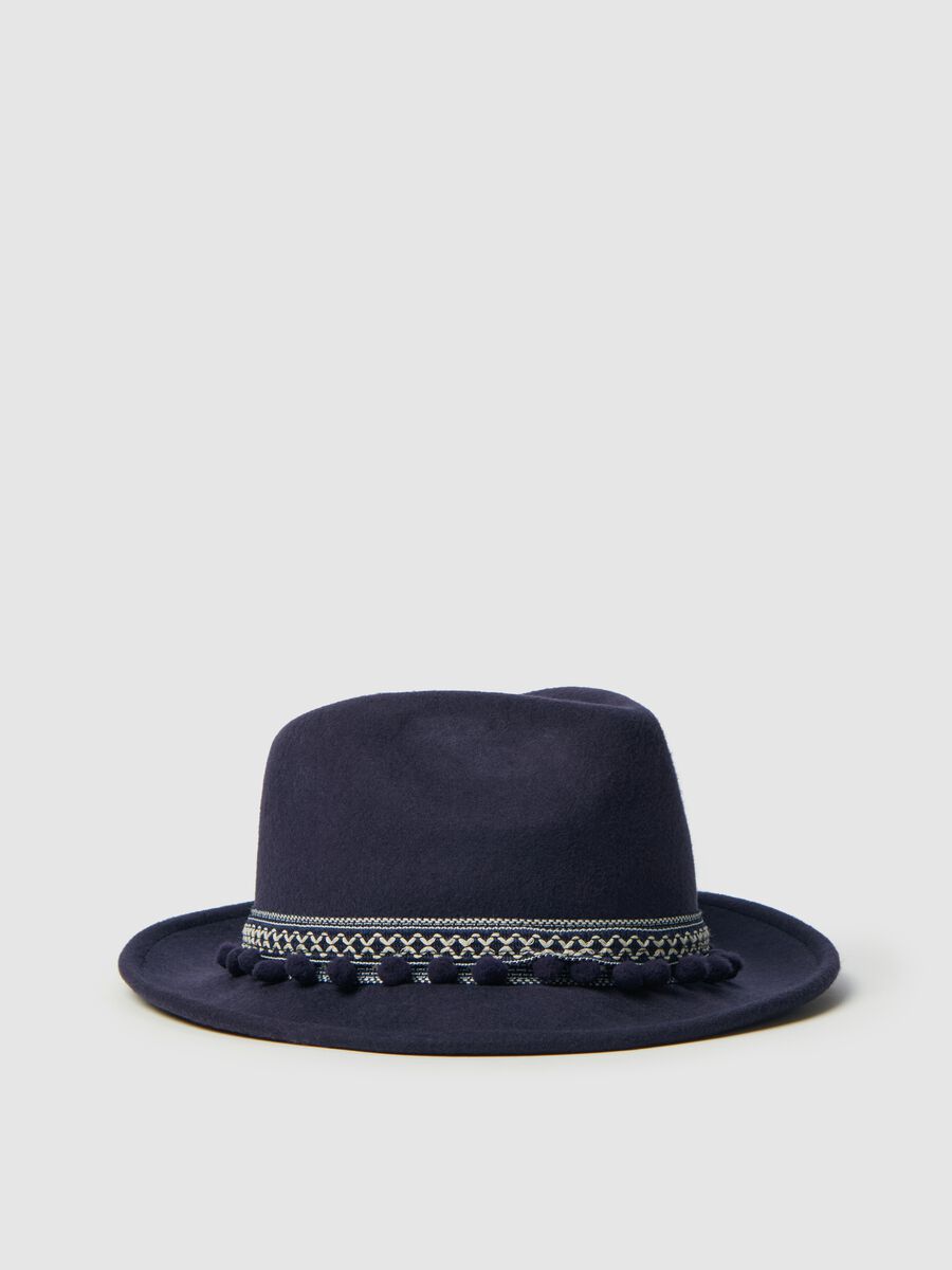 Felt hat with ethnic edging_0