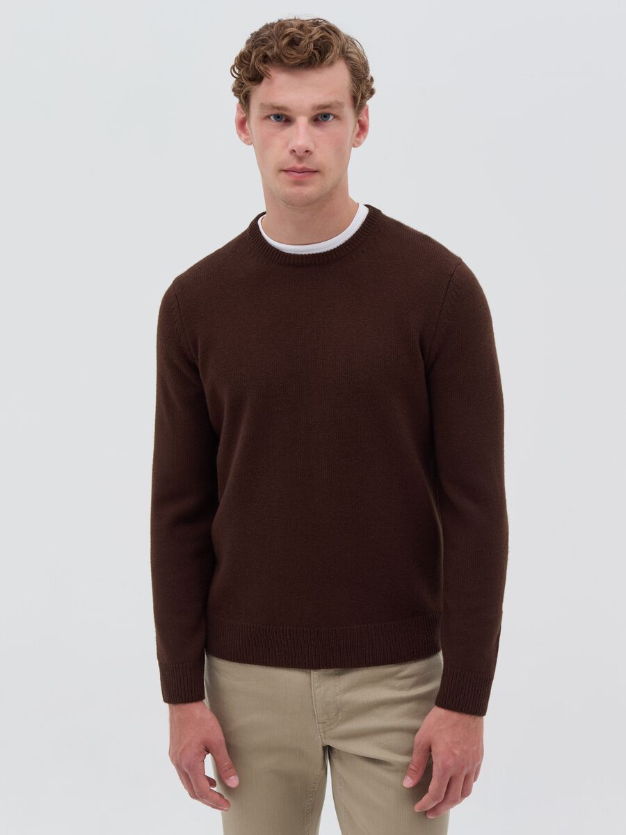 Round neck pullover_0