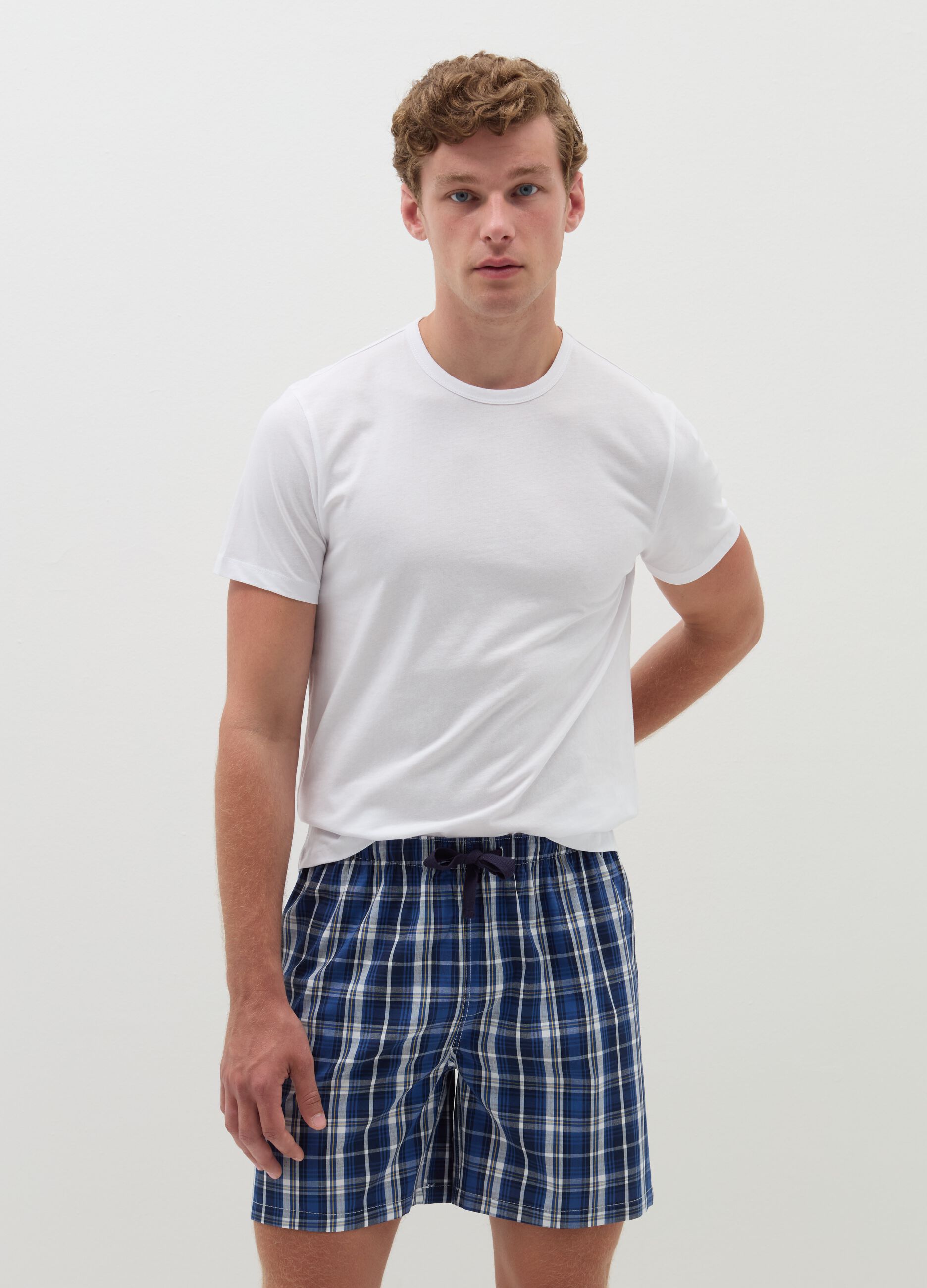 Pyjama shorts in cotton canvas with drawstring